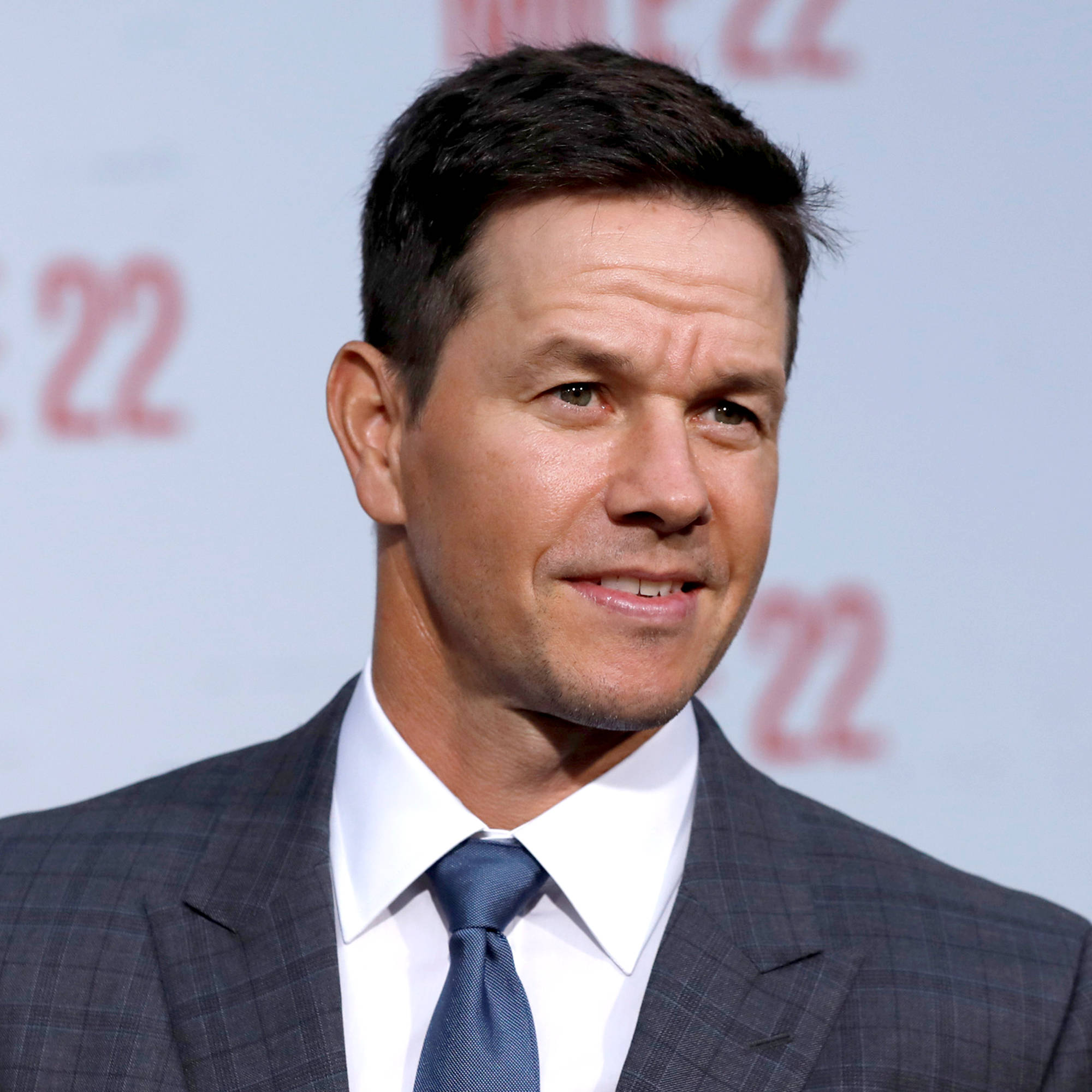 Mark Wahlberg, gray suit, blue tie, Full HD Desktop Wallpaper