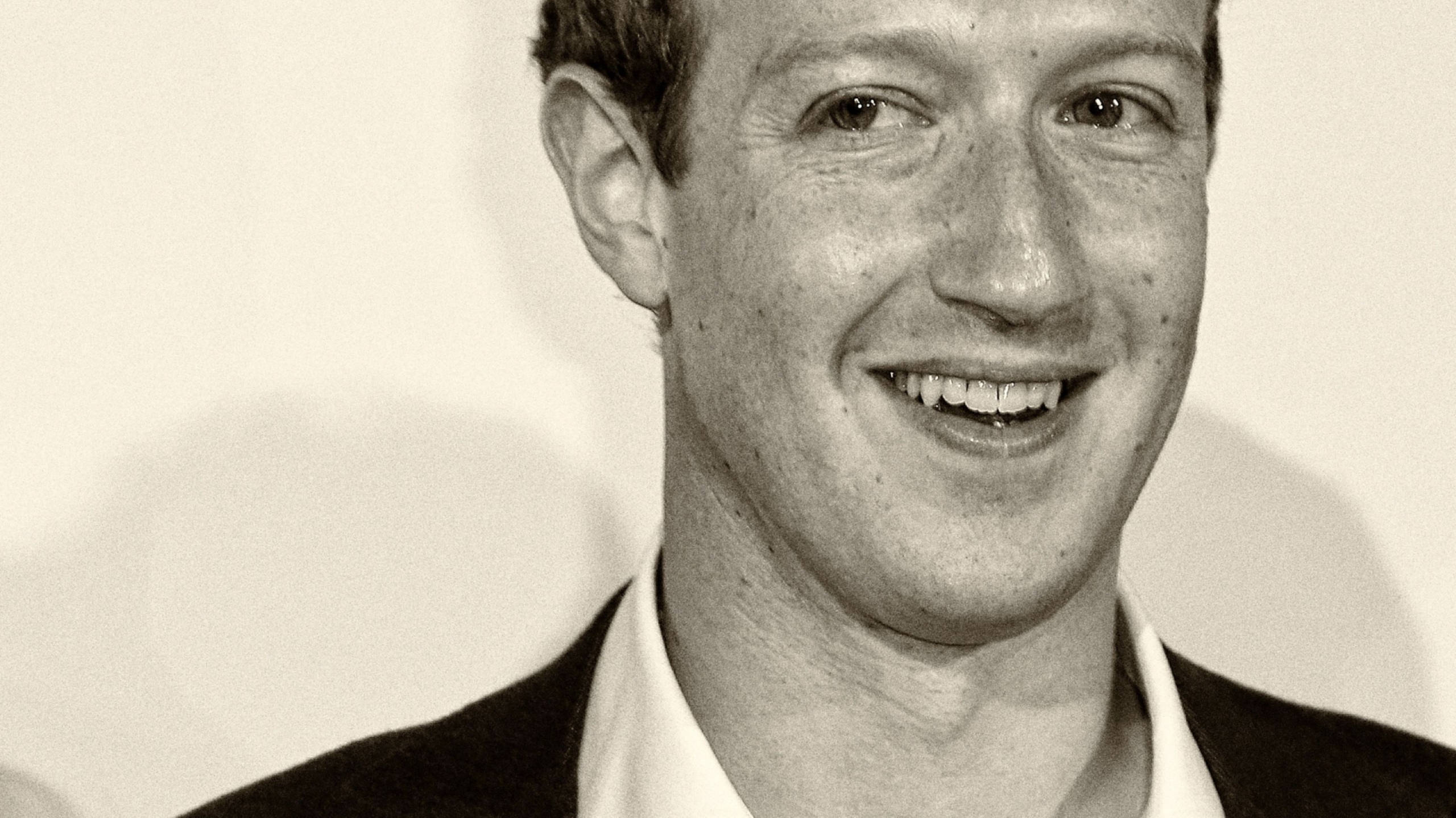 monochrome, Mark Zuckerberg, suit, 2K Desktop Wallpaper