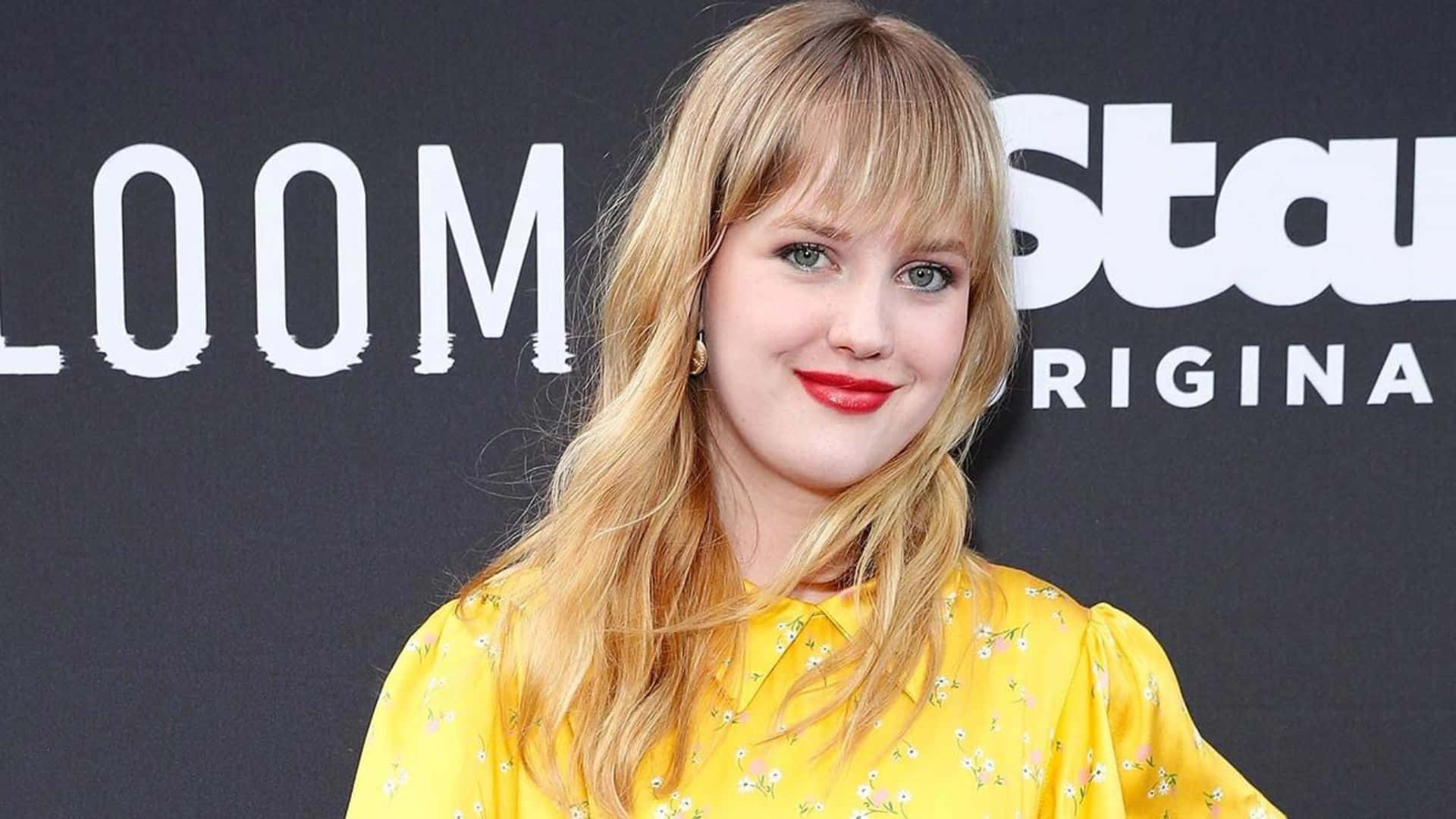 Markella Kavenagh, blonde hair, red lipstick, Full HD Desktop Wallpaper
