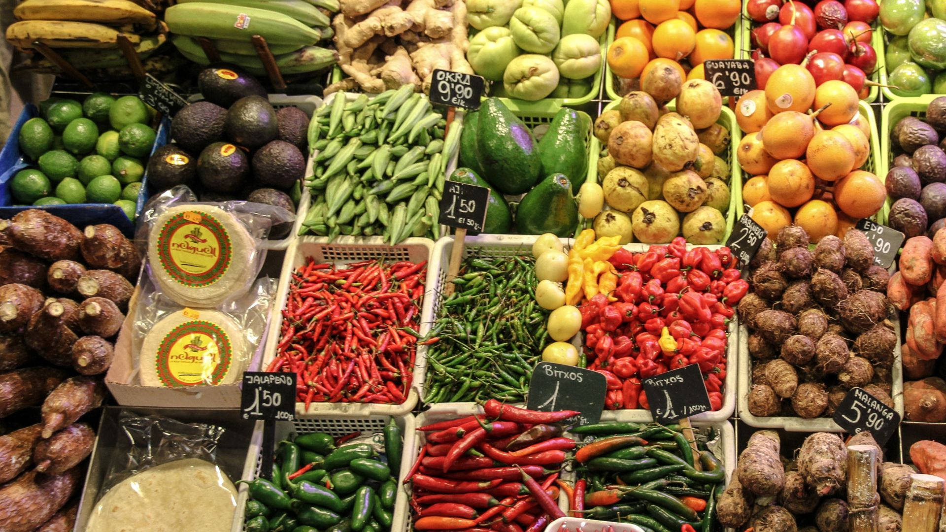 Spices And Vegetables Market, bustling market stall, fresh produce, Full HD Desktop Wallpaper
