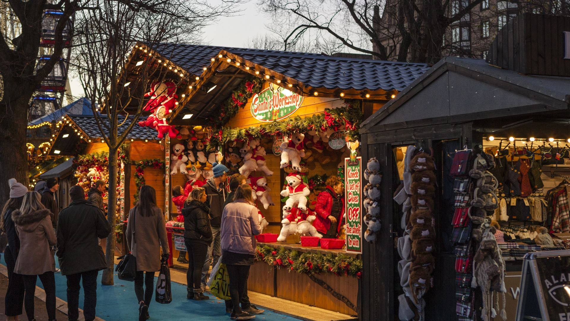 Christmas market, plush toys, garlands, Full HD Desktop Wallpaper