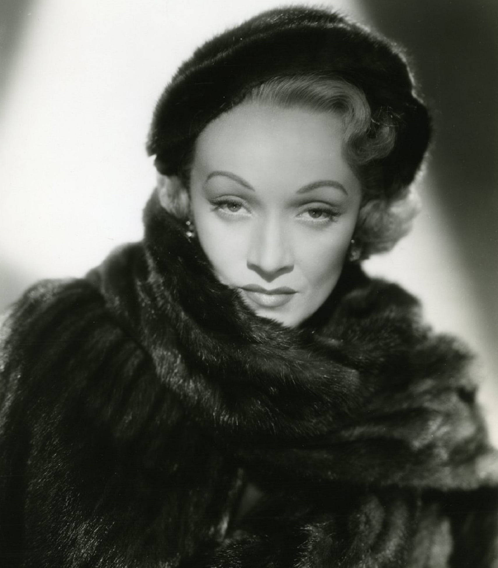 Marlene Dietrich, fur hat, fur coat, Full HD Phone Wallpaper