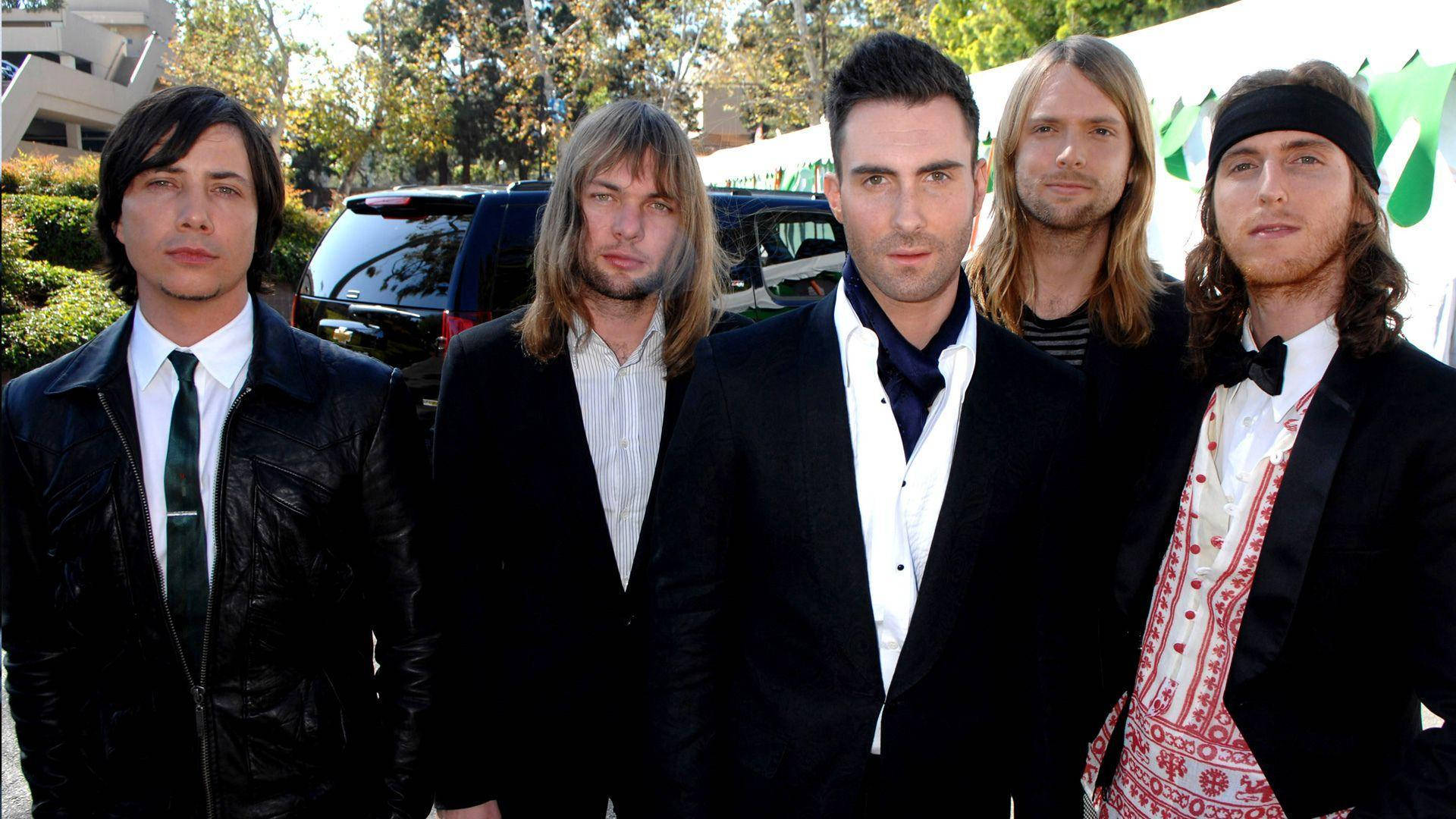 Maroon 5, tuxedos, parking lot, Full HD Desktop Wallpaper