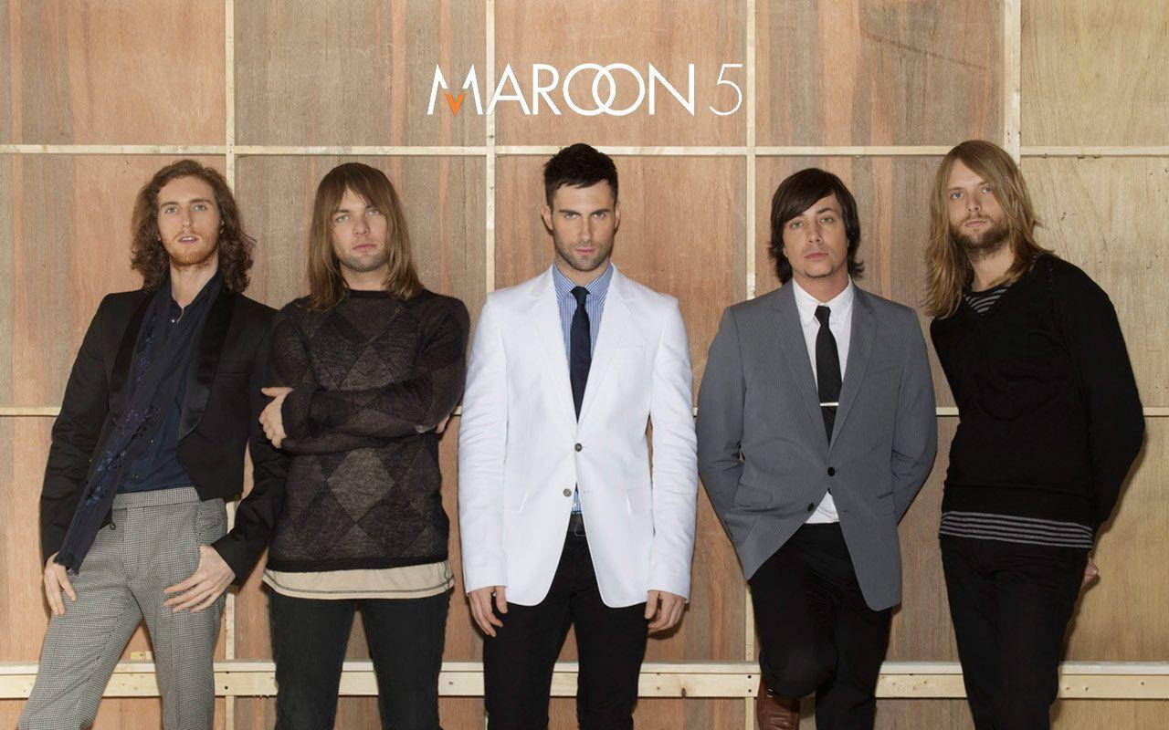 Maroon 5, wooden paneled wall, white lettering, HD Desktop Wallpaper