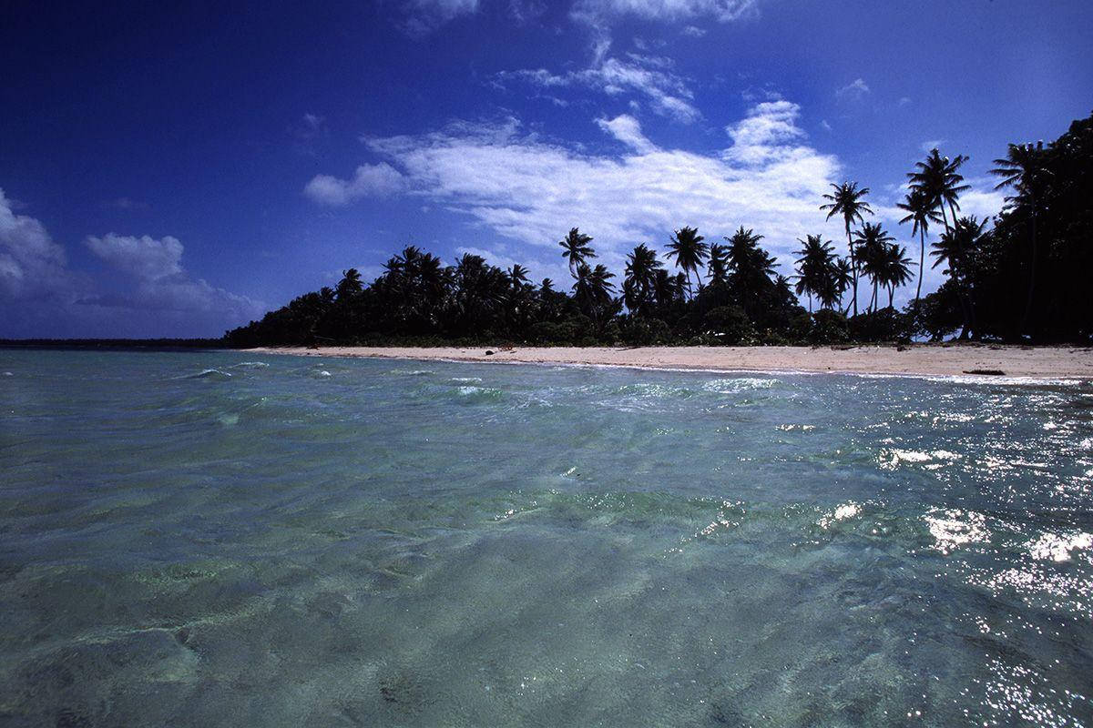 Marshall Islands, turquoise water, white sand beach, SD Desktop Wallpaper