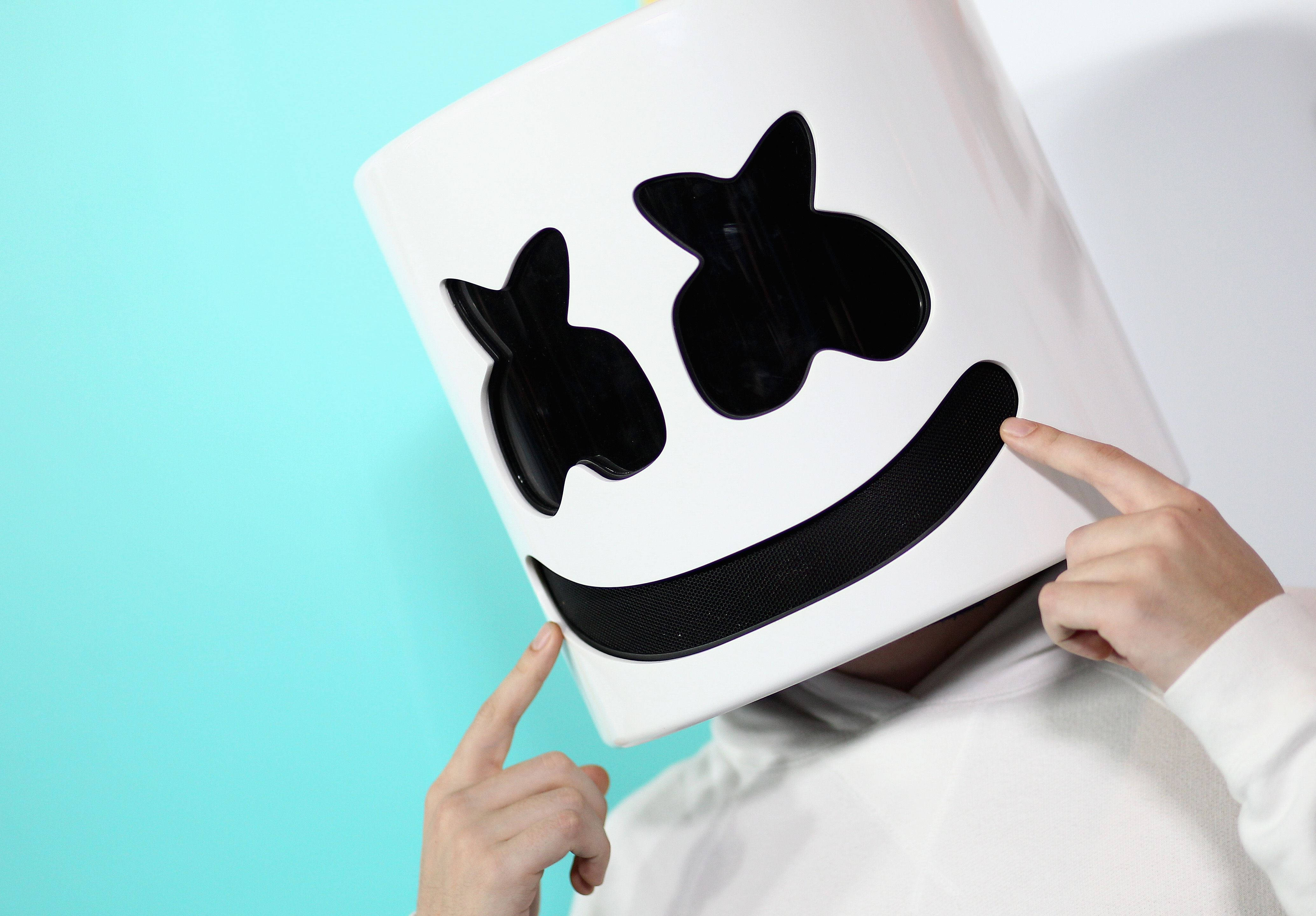 Marshmallow Dj, smiley mask, white Marshmello helmet, 4K Desktop Wallpaper