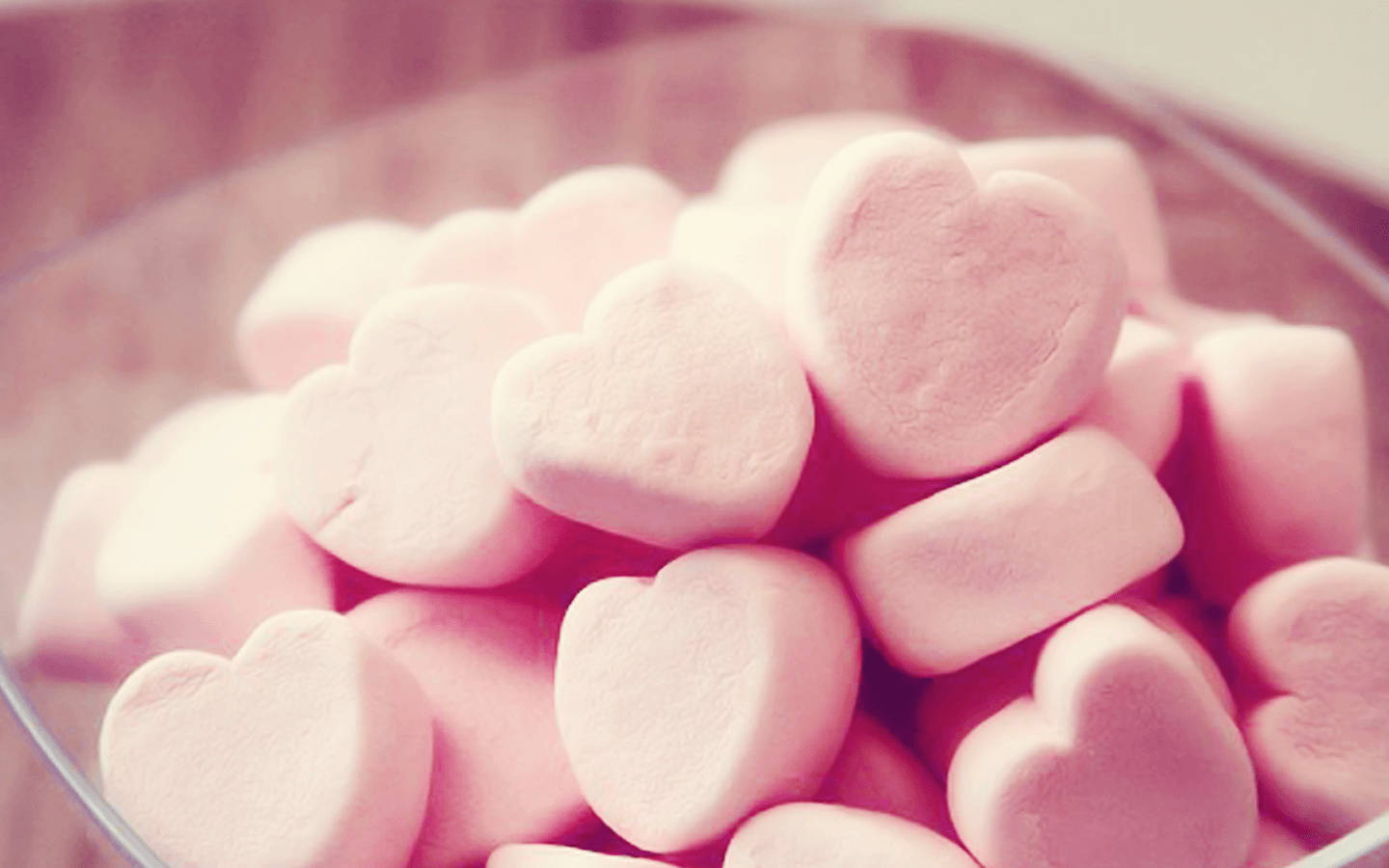 3D pink heart marshmallow, soft pink heart-shaped marshmallows, clear glass bowl, HD Desktop Wallpaper