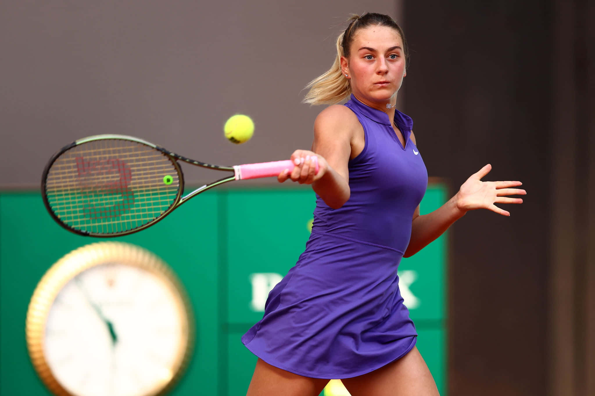 Marta Kostyuk, purple dress, yellow ball, Full HD Desktop Wallpaper