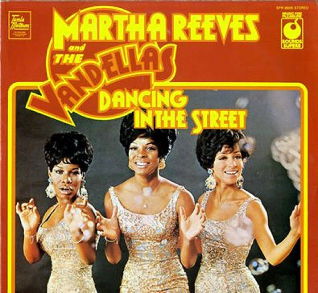 Martha And The Vandellas, gold dresses, bubbles, SD Desktop Wallpaper