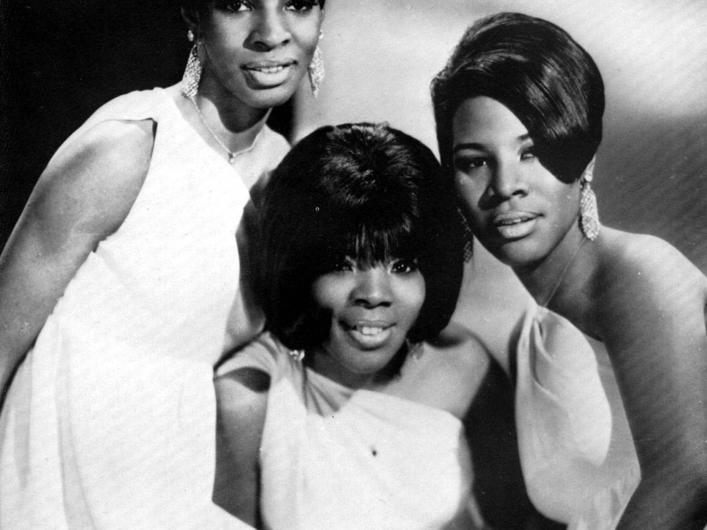 Martha And The Vandellas, white dresses, glamorous hairstyles, HD Desktop Wallpaper