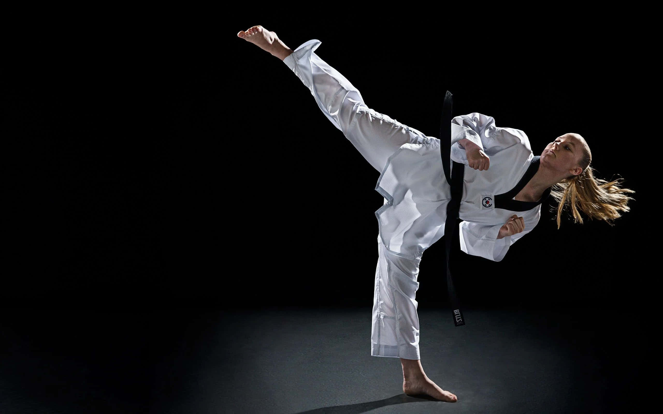 martial arts uniform, white uniform, black belt, 2K Desktop Wallpaper