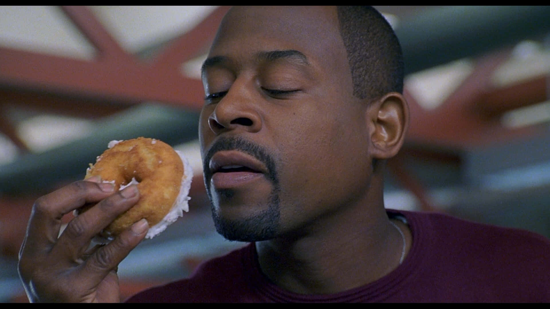 Martin Lawrence, coconut-covered donut, eyes closed, Full HD Desktop Wallpaper