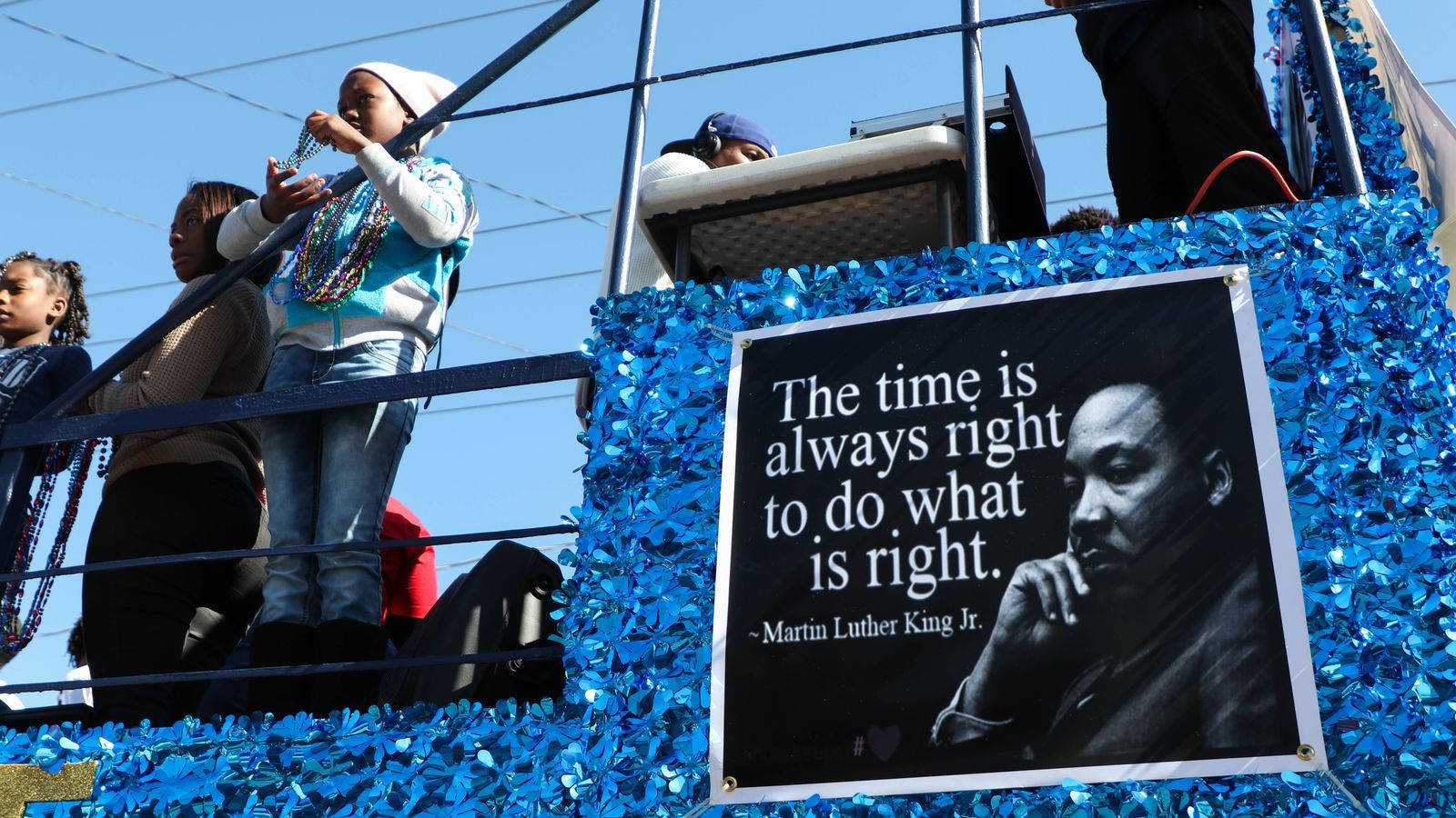 Martin Luther King Jr., parade float, blue glitter, HD Desktop Wallpaper
