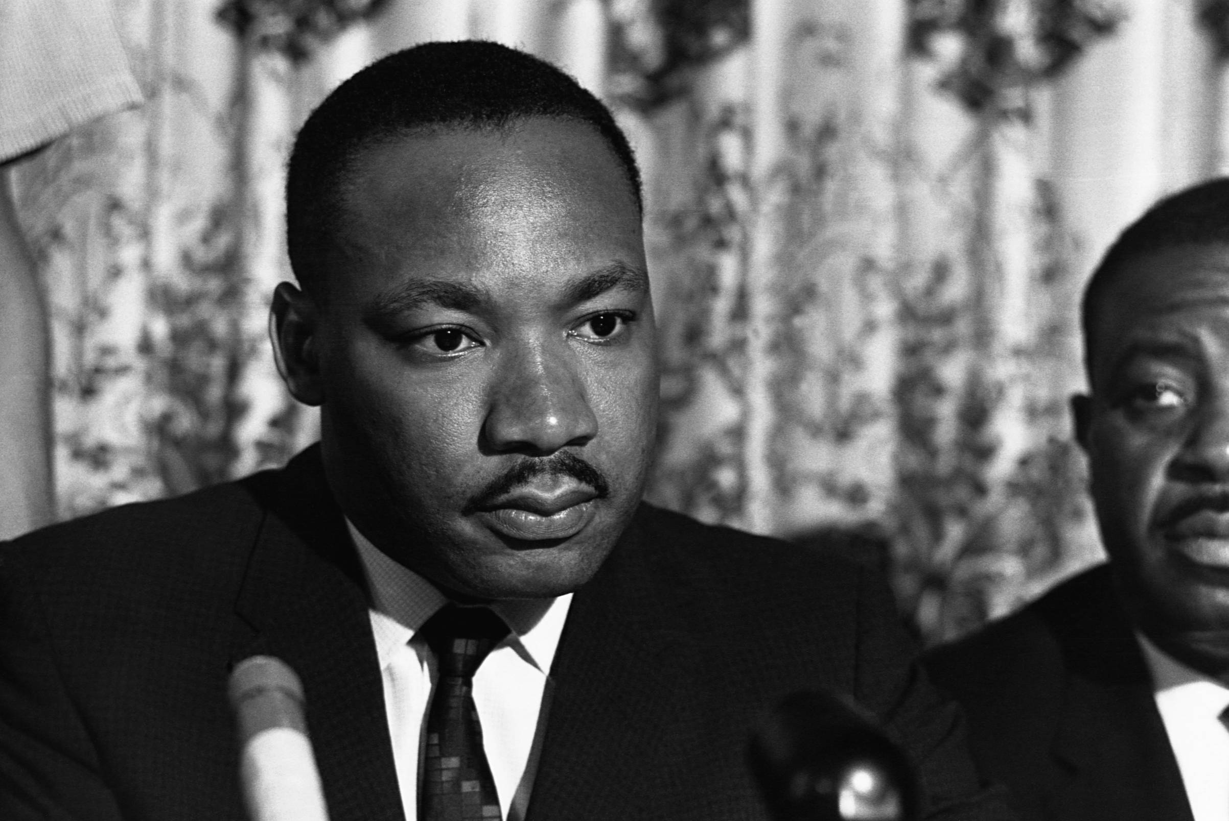 Martin Luther King Jr, black and white portrait, press conference, Full HD Desktop Wallpaper