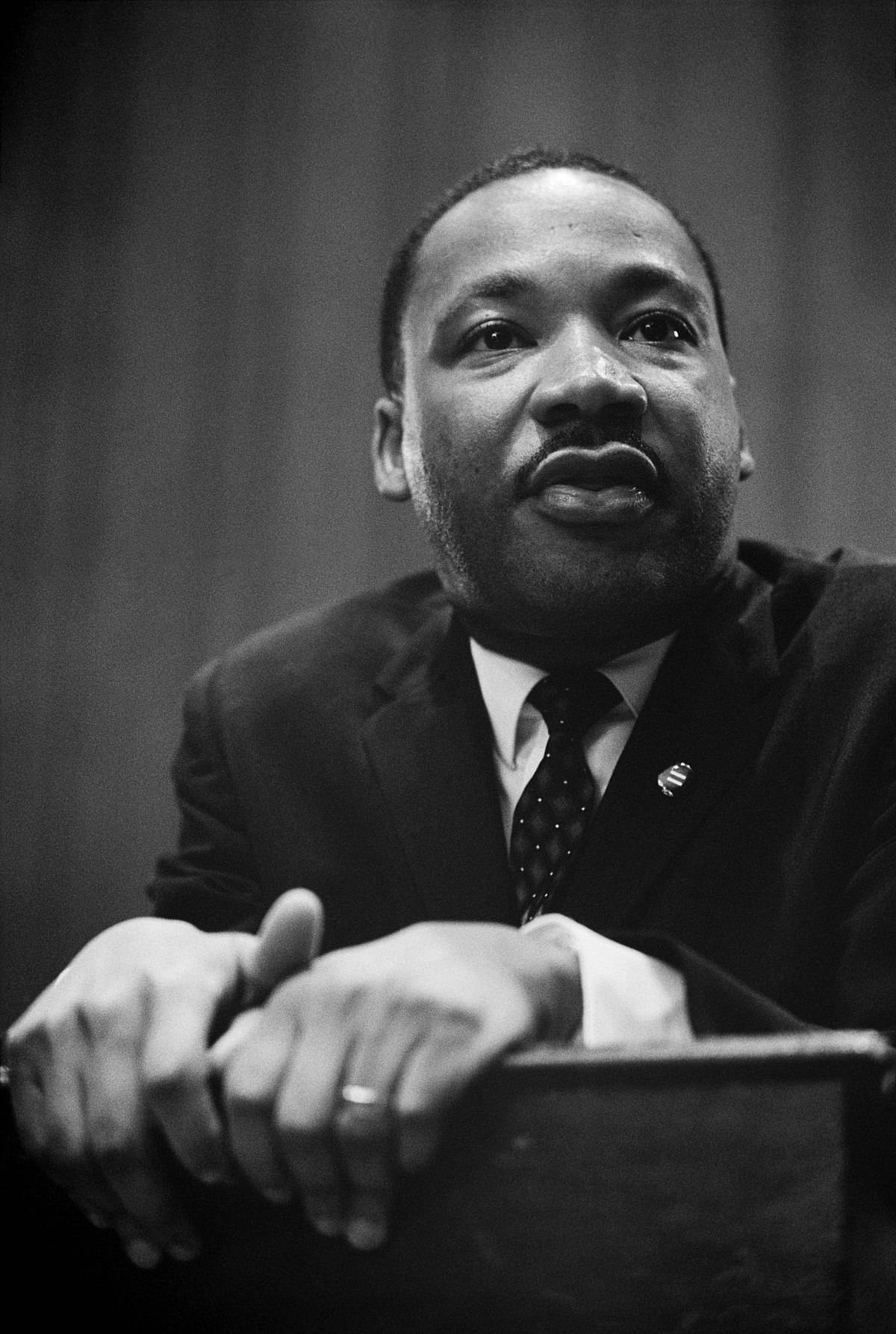 Martin Luther King Jr., podium, black and white portrait, HD Phone Wallpaper