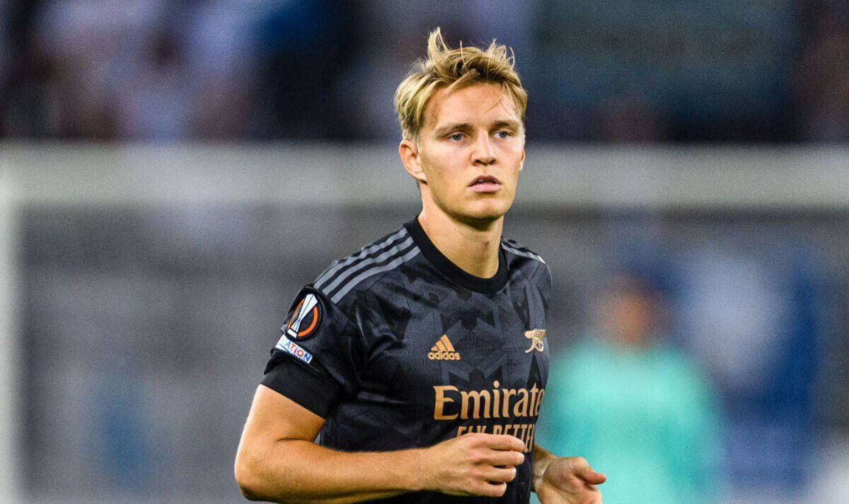 Martin Ødegaard, night match, stadium lights, SD Desktop Wallpaper
