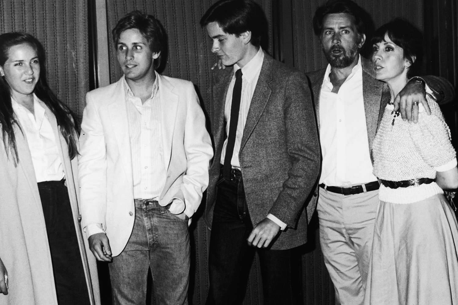 Martin Sheen, black and white vintage photograph, vintage attire, HD Desktop Wallpaper