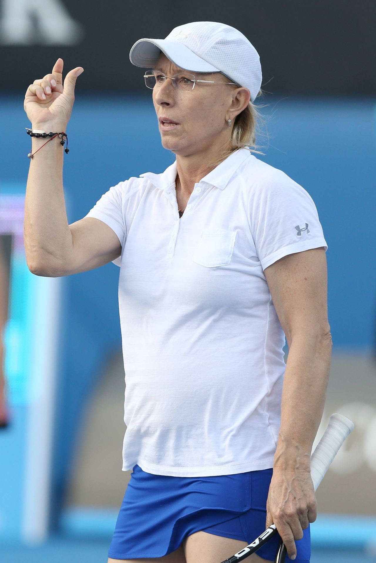 Martina Navratilova, white cap, blue skirt, HD Phone Wallpaper