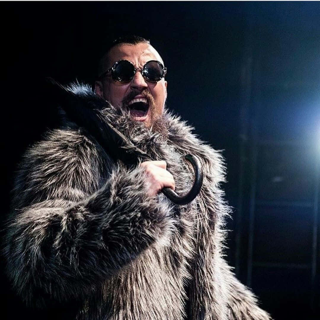 Marty Scurll, fur coat, round sunglasses, SD Desktop Wallpaper