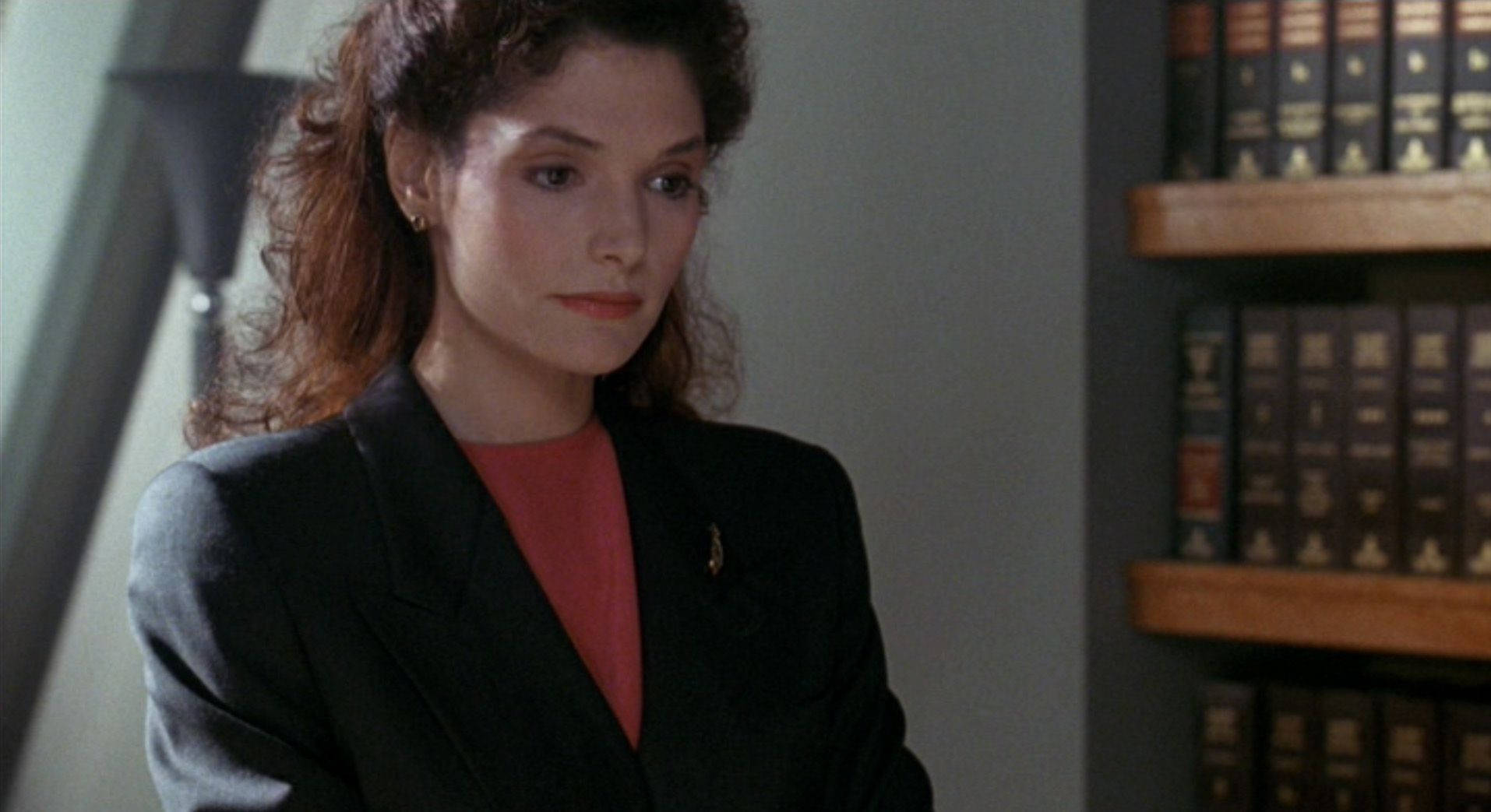 Mary Elizabeth Mastrantonio, black blazer, red shirt, HD Desktop Wallpaper