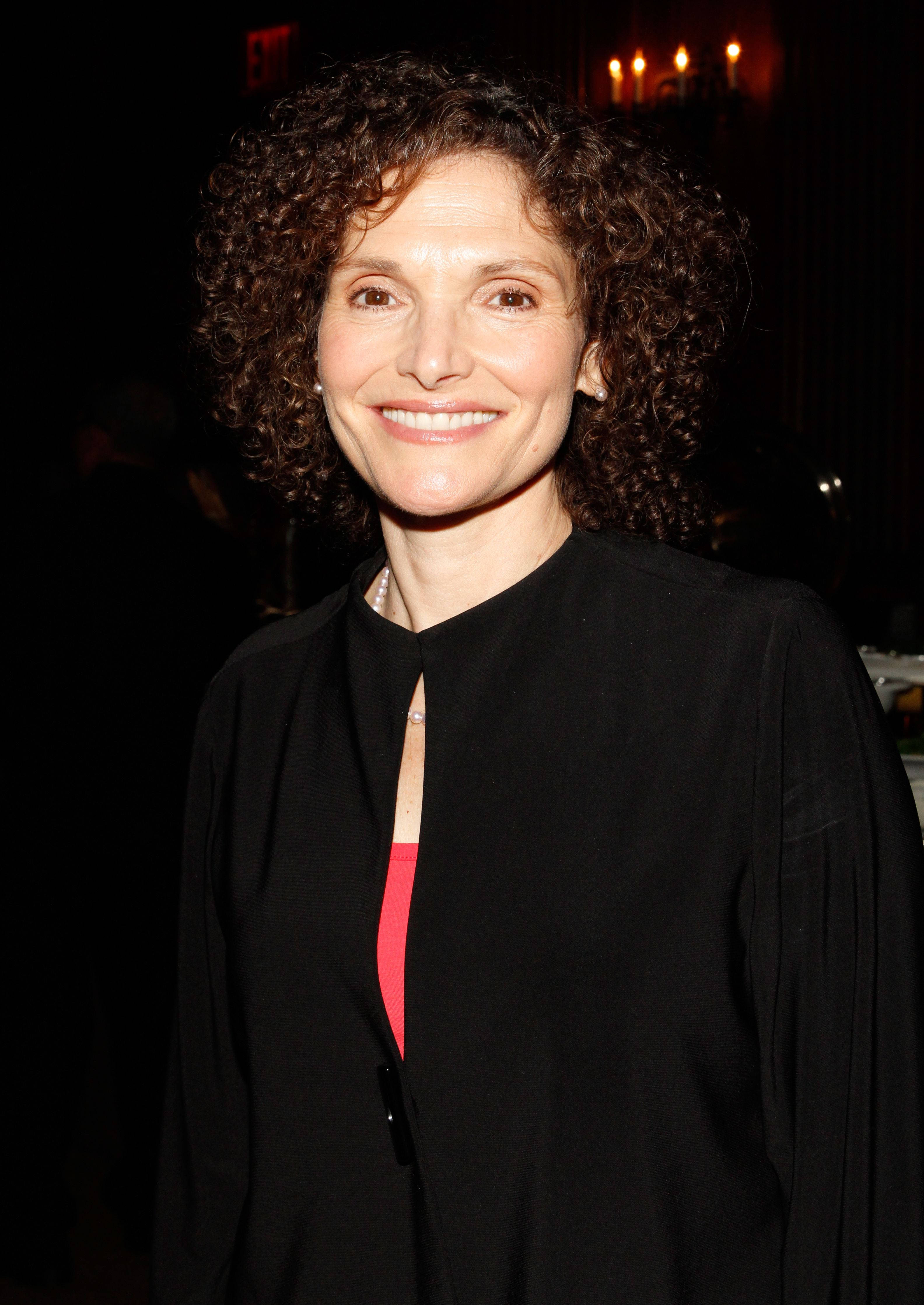 Mary Elizabeth Mastrantonio, black top, red accent, 4K Phone Wallpaper
