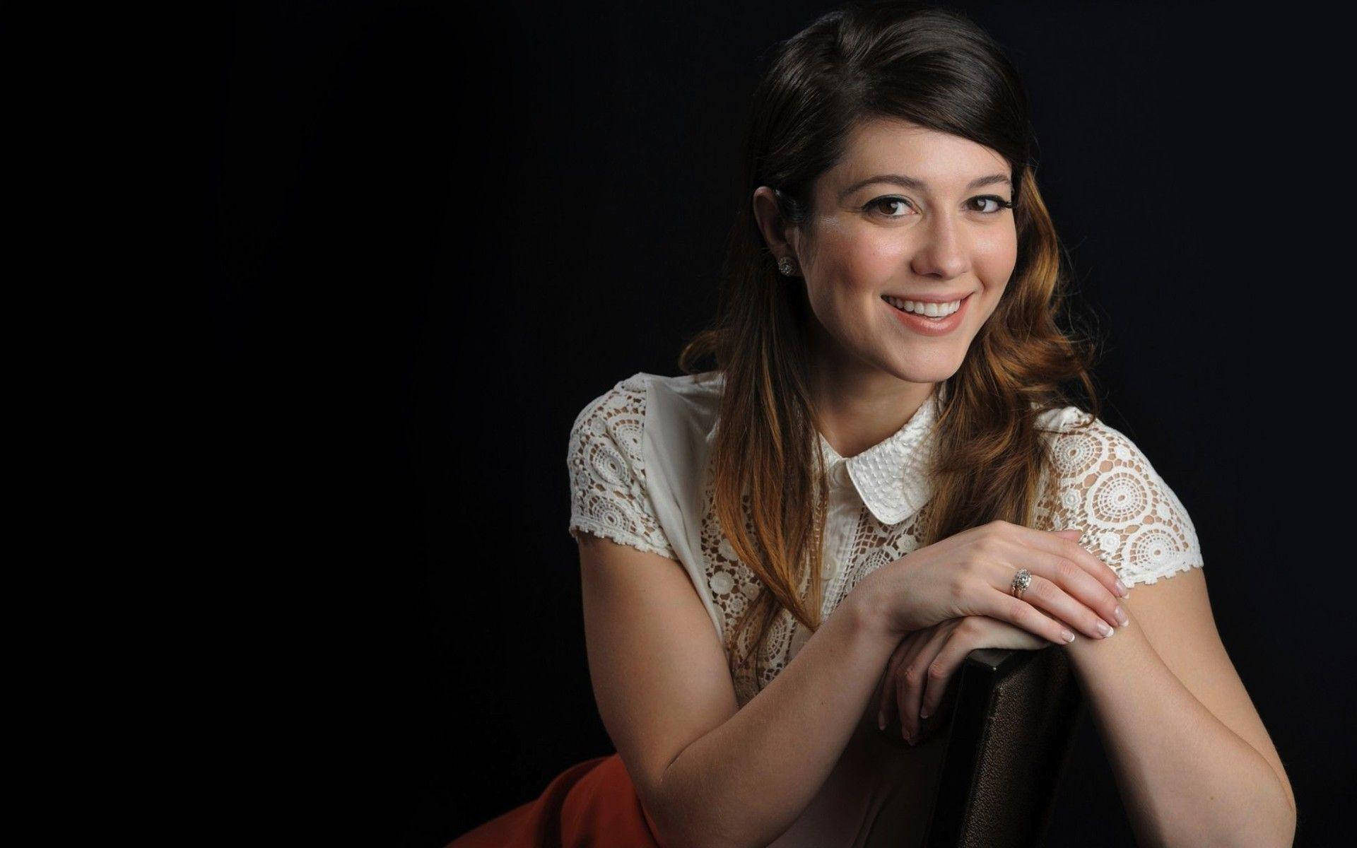 Mary Elizabeth Winstead, long brown hair, white lace blouse, Full HD Desktop Wallpaper
