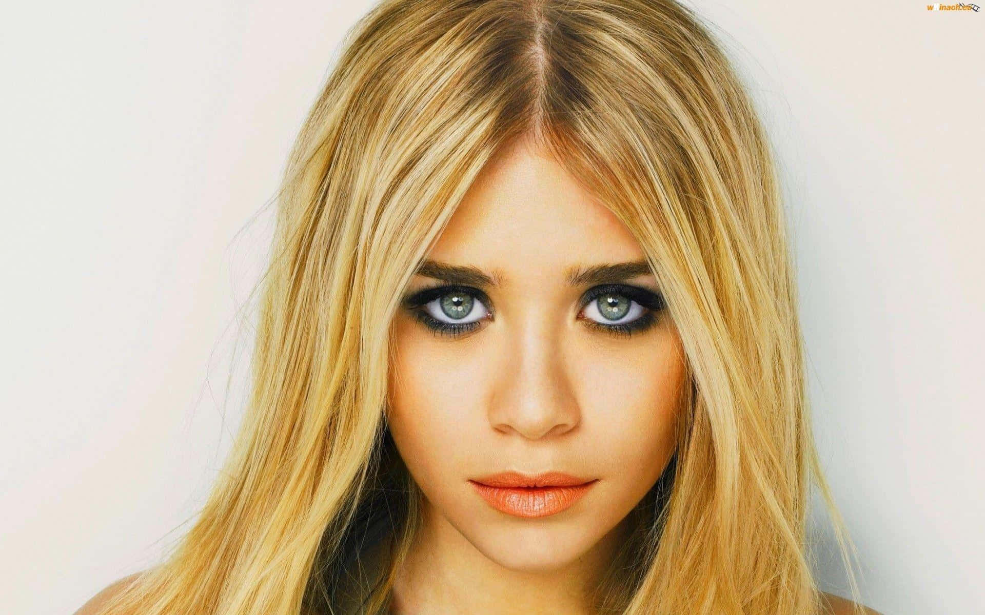 Mary-Kate Olsen, blue eyes, long blonde hair, Full HD Desktop Wallpaper