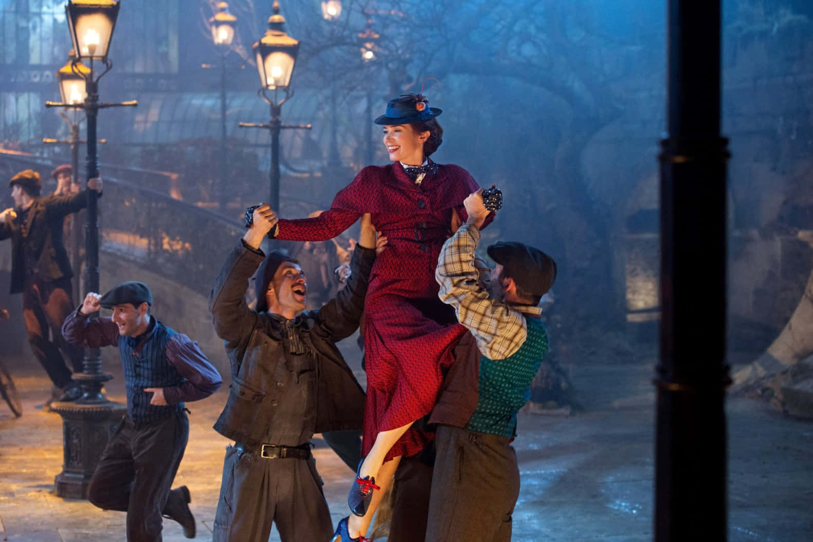 Mary Poppins Returns, red polka dot dress, hat, HD Desktop Wallpaper