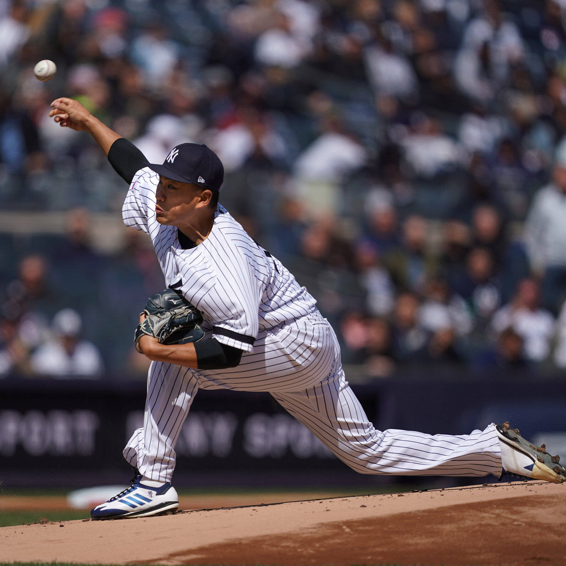 Masahiro Tanaka, pinstriped uniform, sunlit mound, HD Desktop Wallpaper