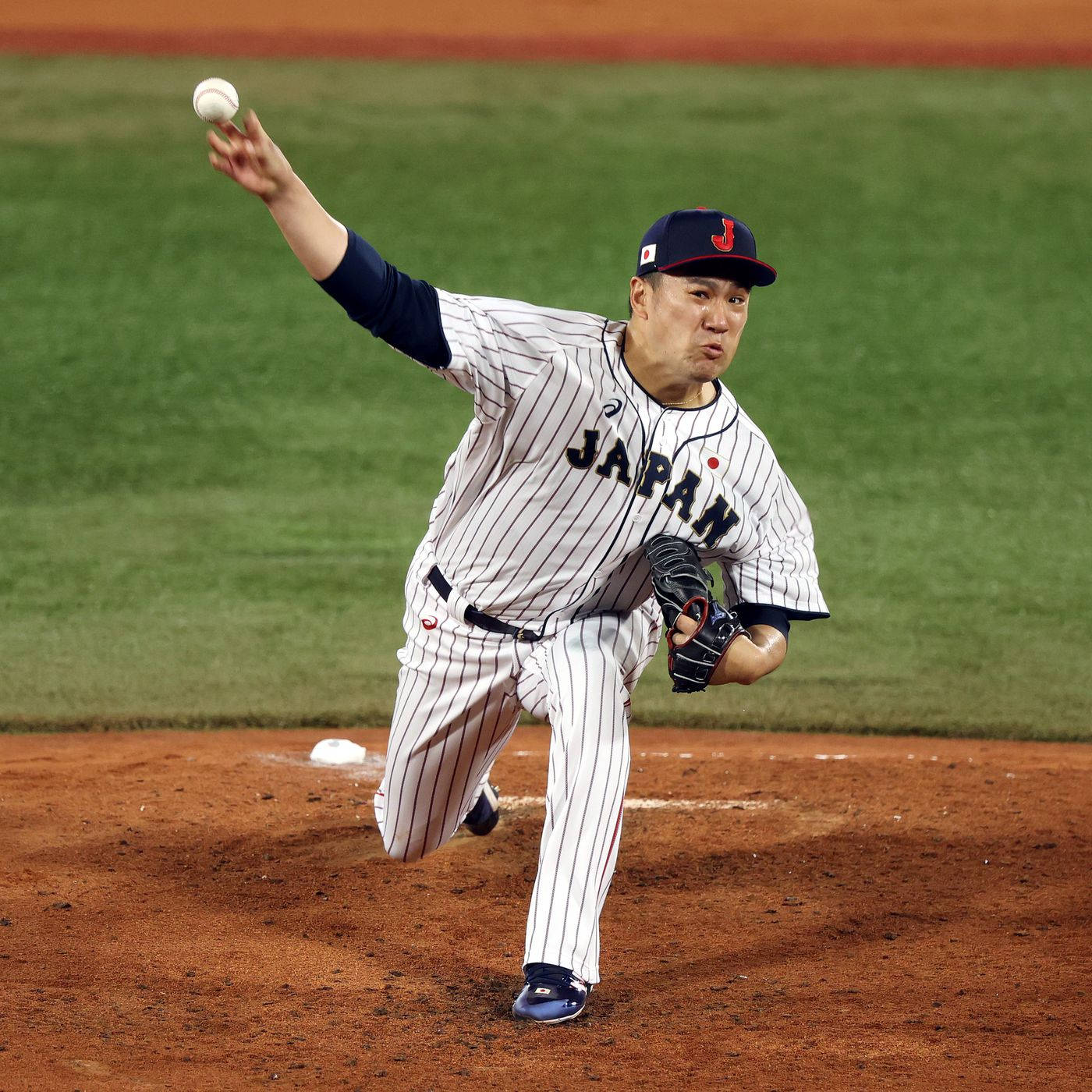 Masahiro Tanaka, pinstripe uniform, night, HD Desktop Wallpaper