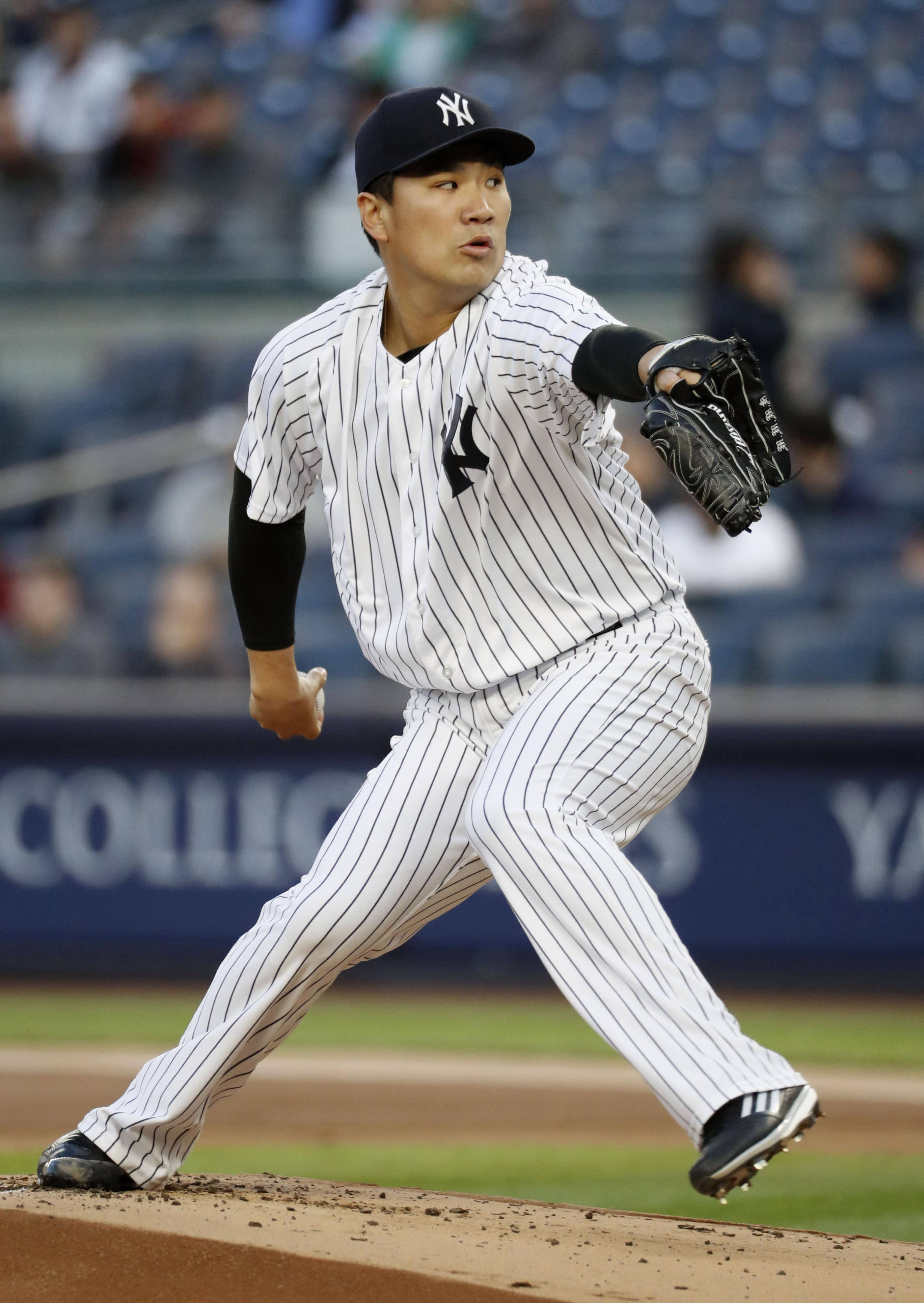 Masahiro Tanaka, black gloves, pinstriped uniform, 4K Phone Wallpaper