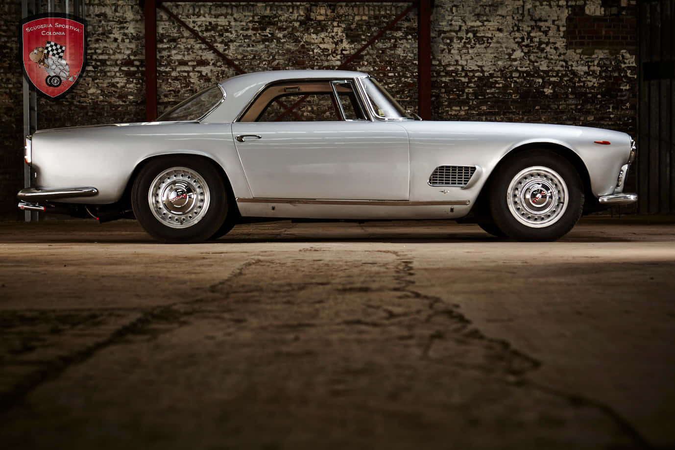 Maserati 3500 GT, silver, industrial garage, HD Desktop Wallpaper
