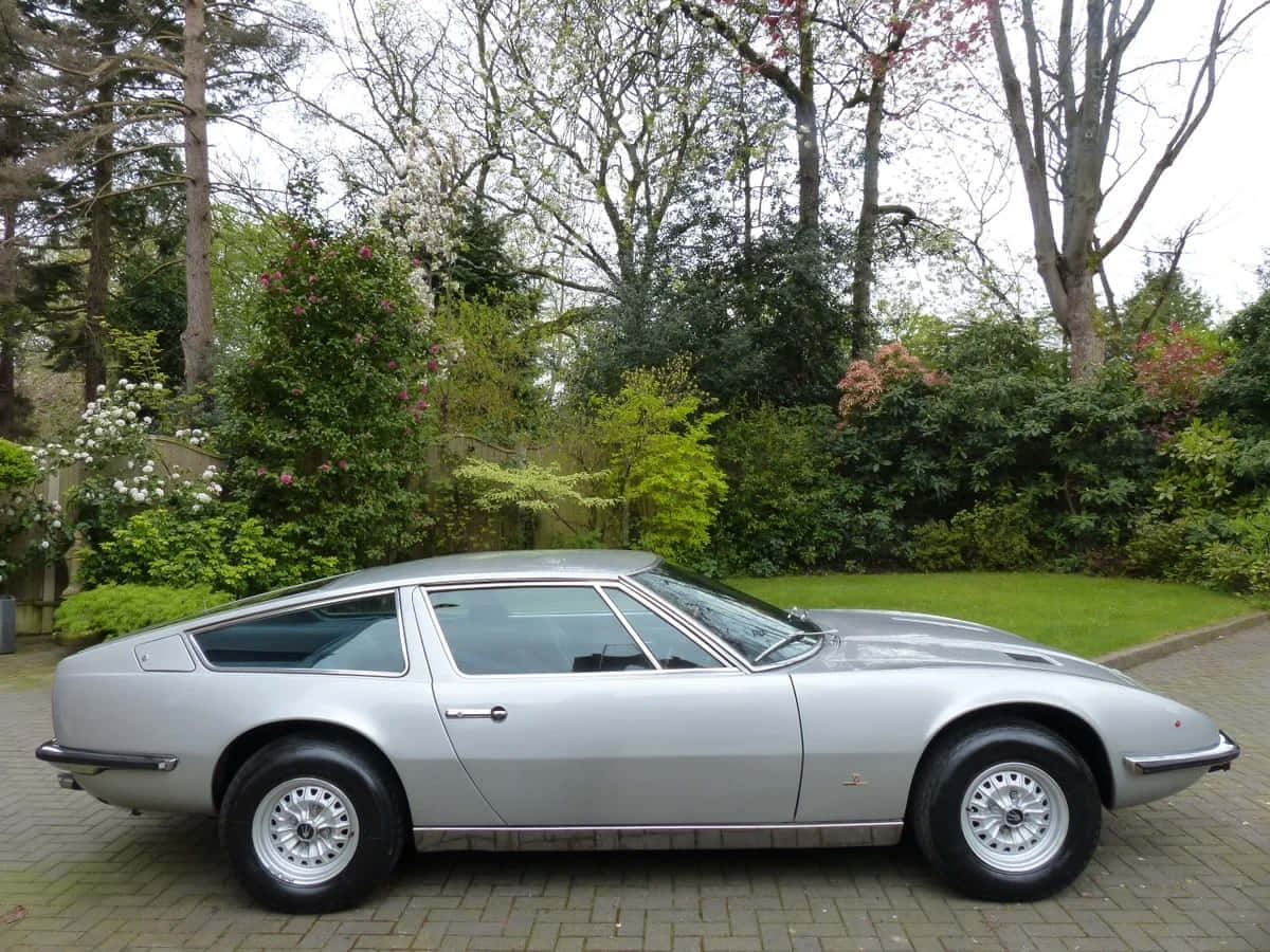 Maserati Indy, silver, brick driveway, SD Desktop Wallpaper