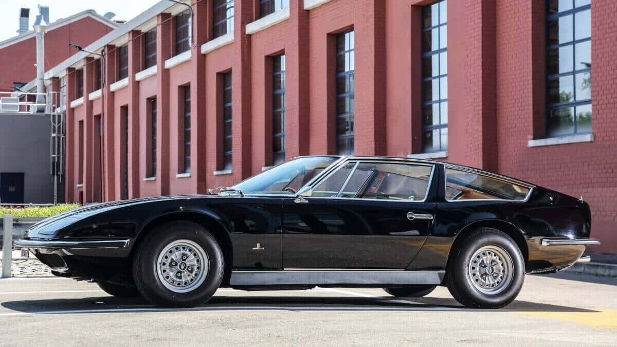 Maserati Indy, black, chrome wheels, SD Desktop Wallpaper