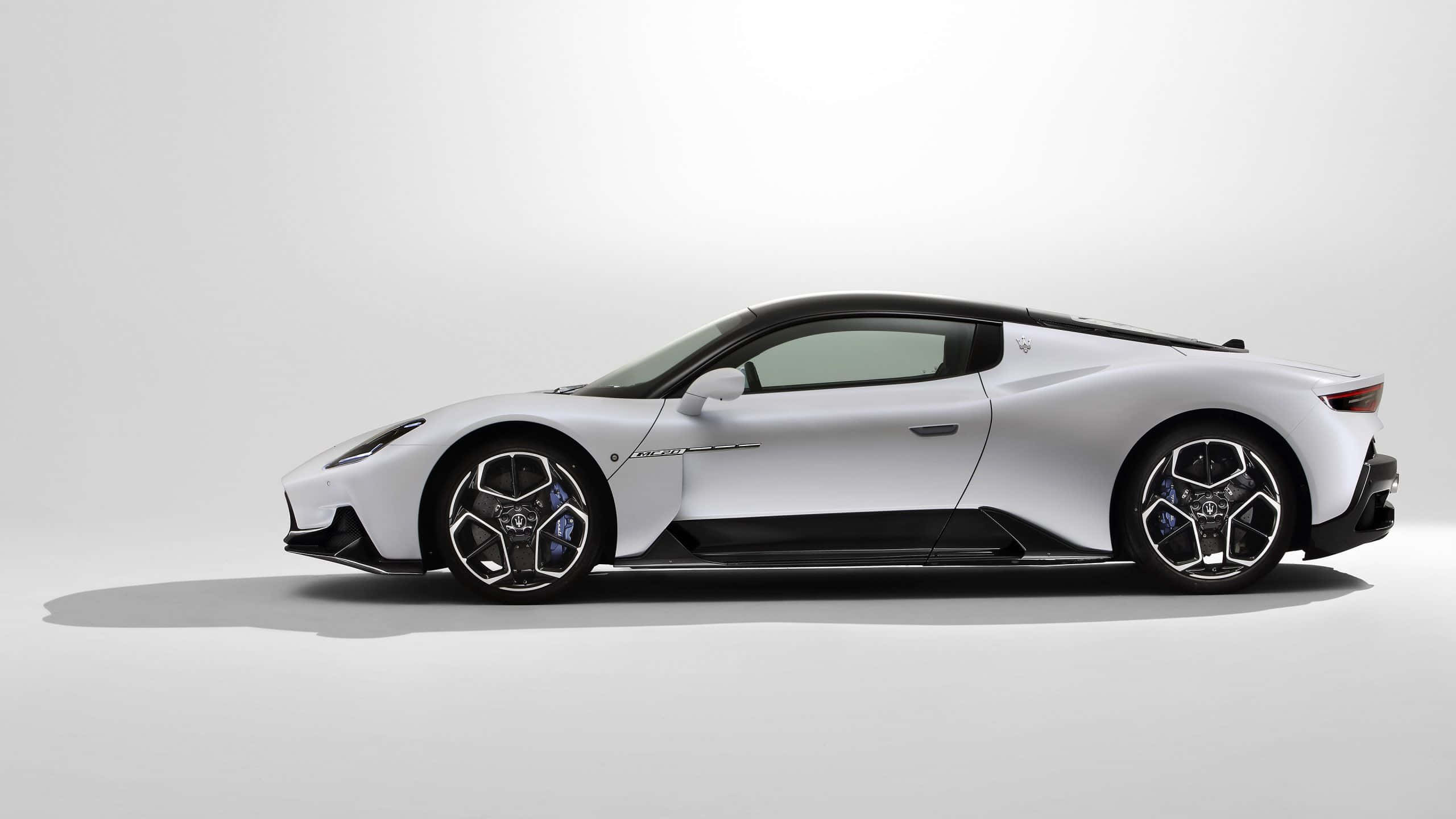 Maserati MC20, white, black accents, 2K Desktop Wallpaper