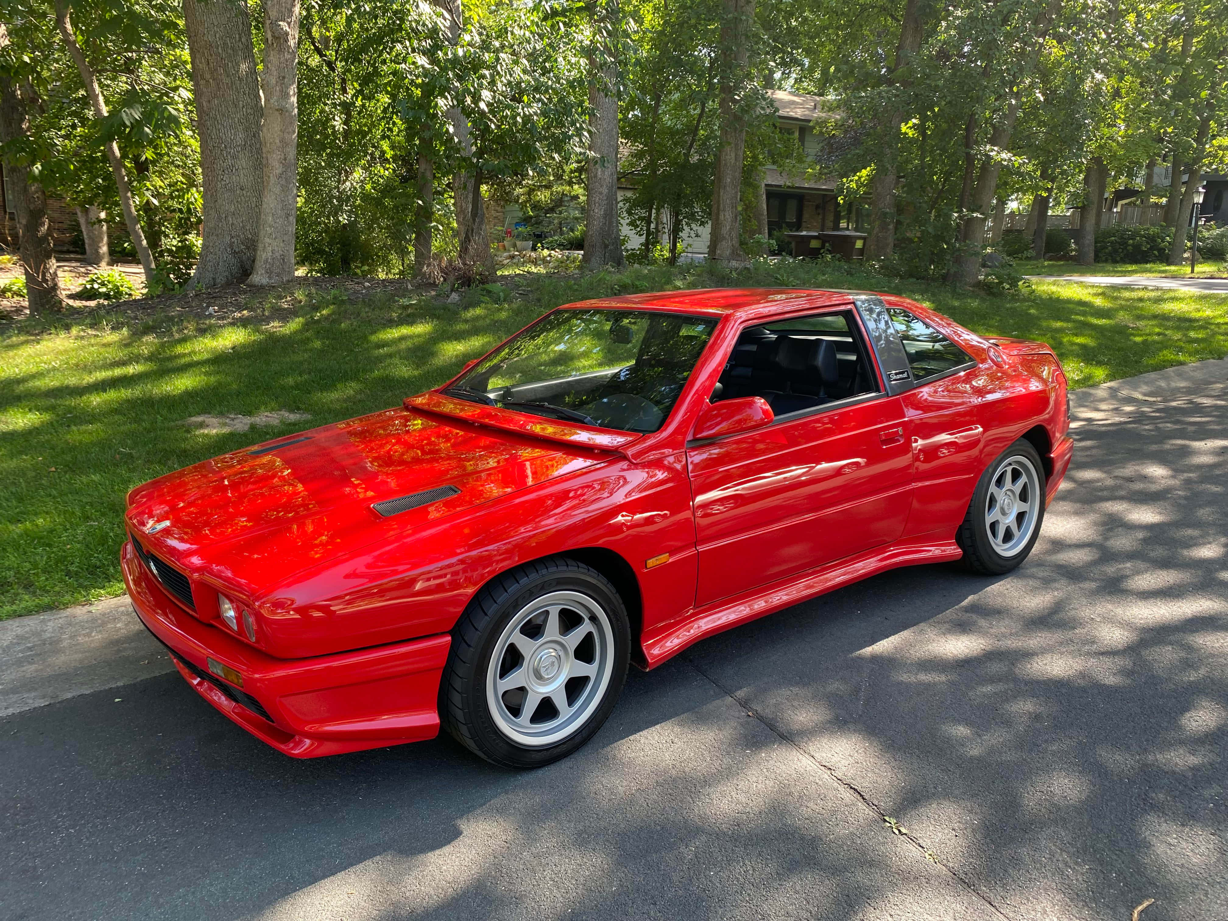 Red Maserati Shamal, glossy red, silver rims, 4K Desktop Wallpaper