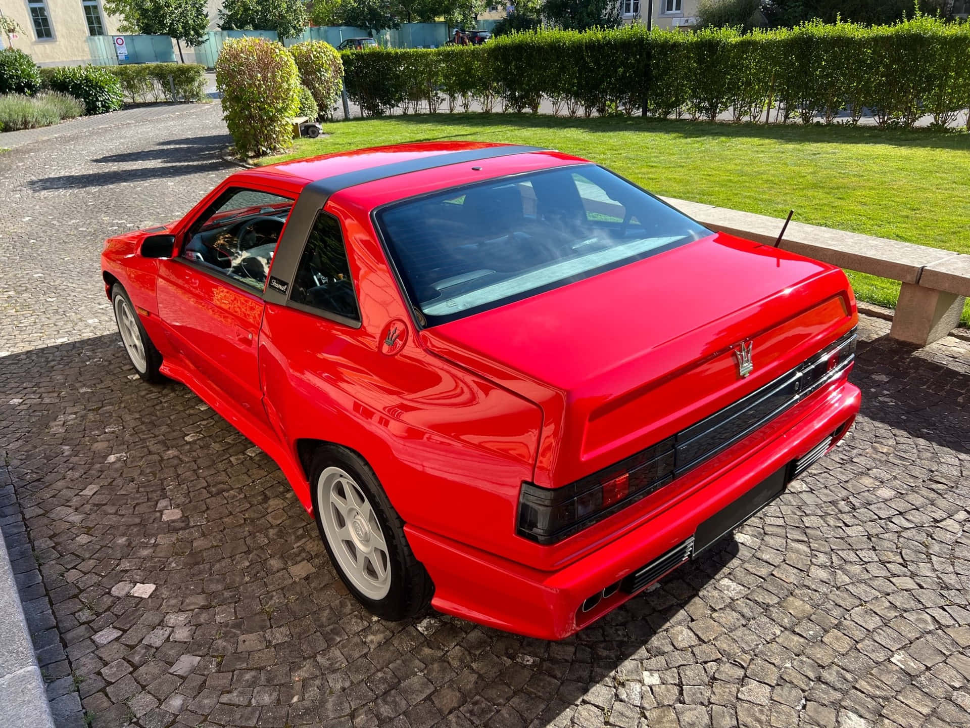 Maserati Shamal, glossy red, cobblestone driveway, Full HD Desktop Wallpaper
