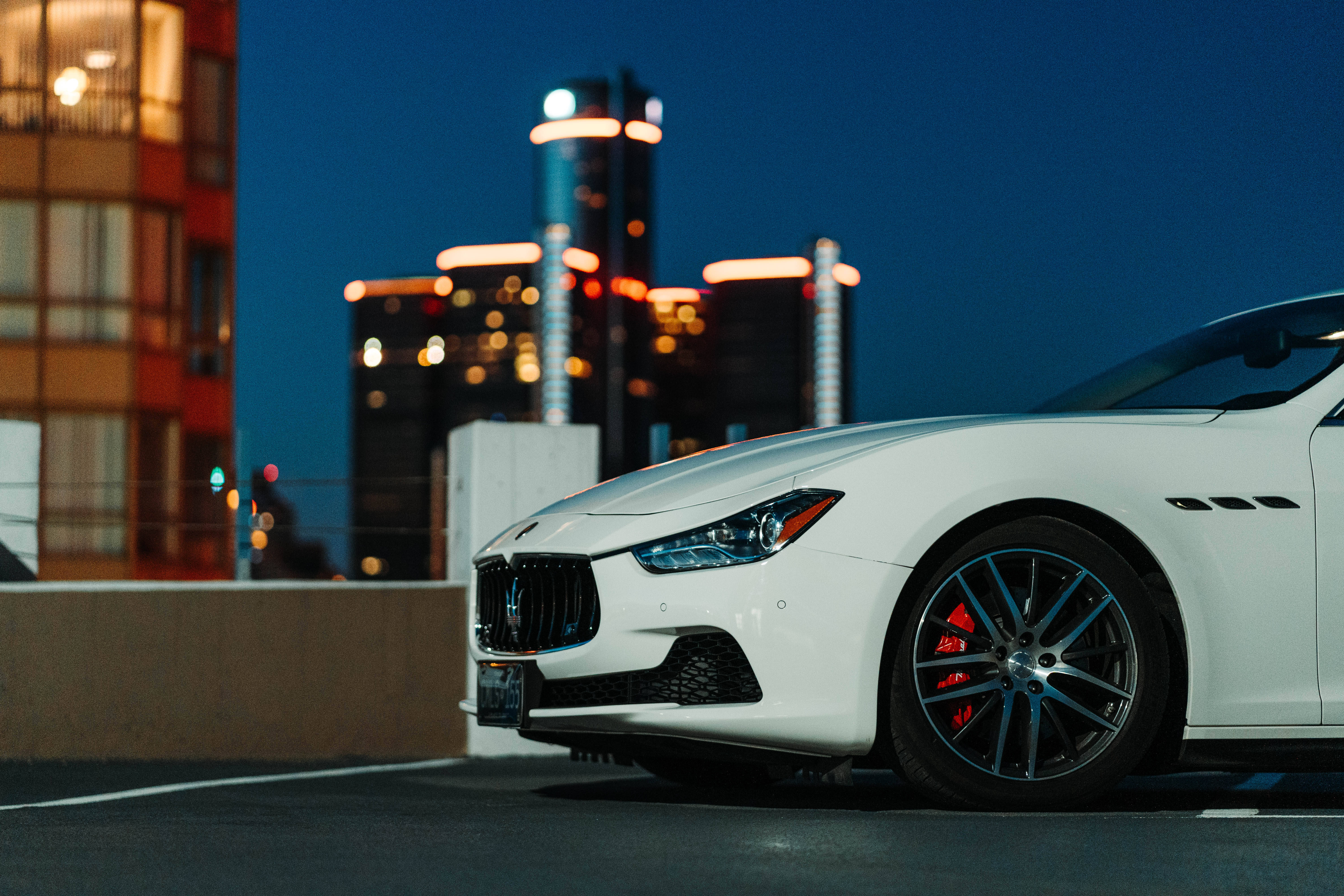 Maserati, white, night, 5K Desktop Wallpaper