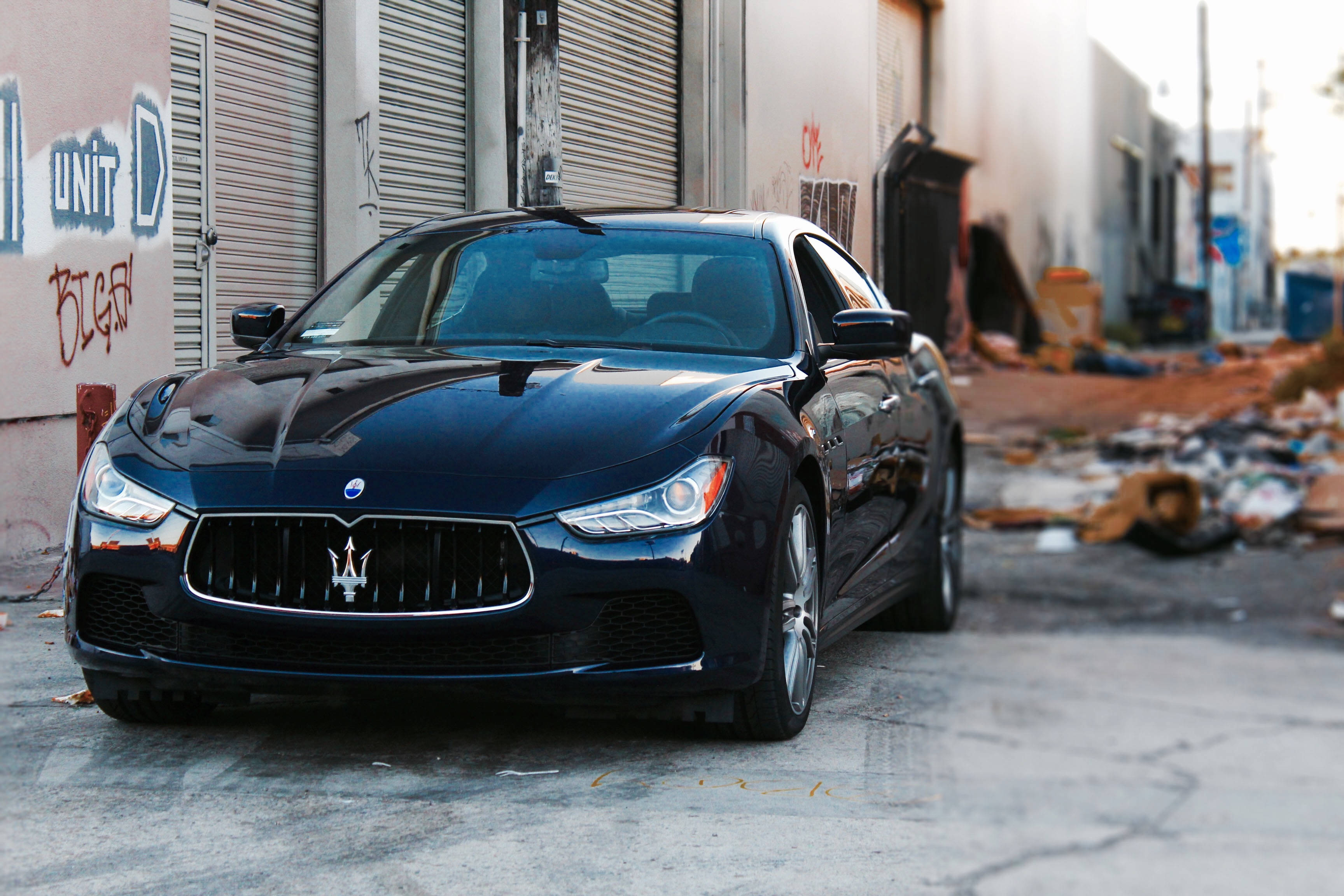 Maserati, sleek black, sports car, 2K Desktop Wallpaper