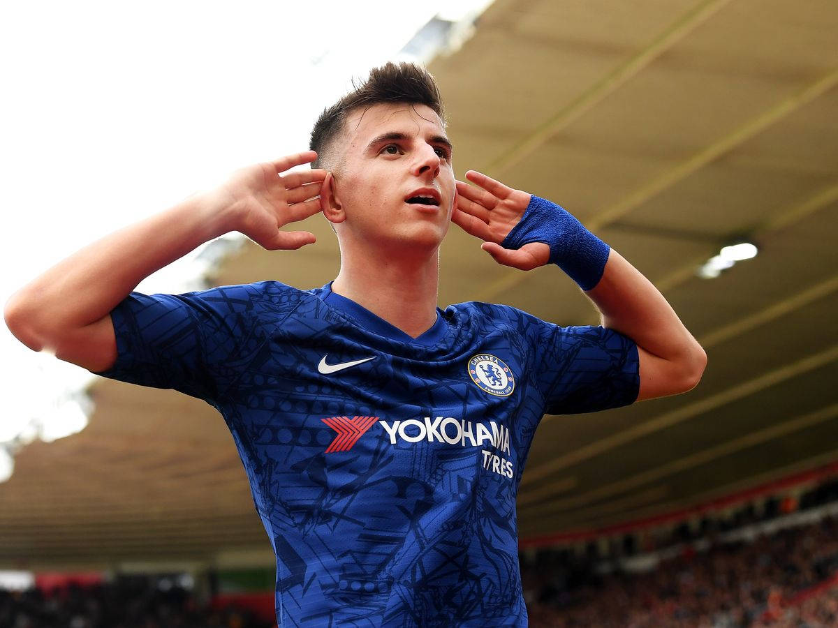 Mason Mount, blue Chelsea jersey, stadium lights, SD Desktop Wallpaper