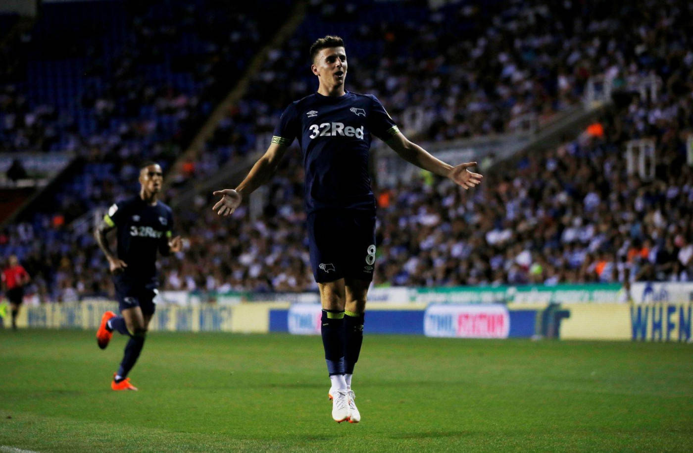 Mason Mount, black jersey, dark blue jersey, HD Desktop Wallpaper