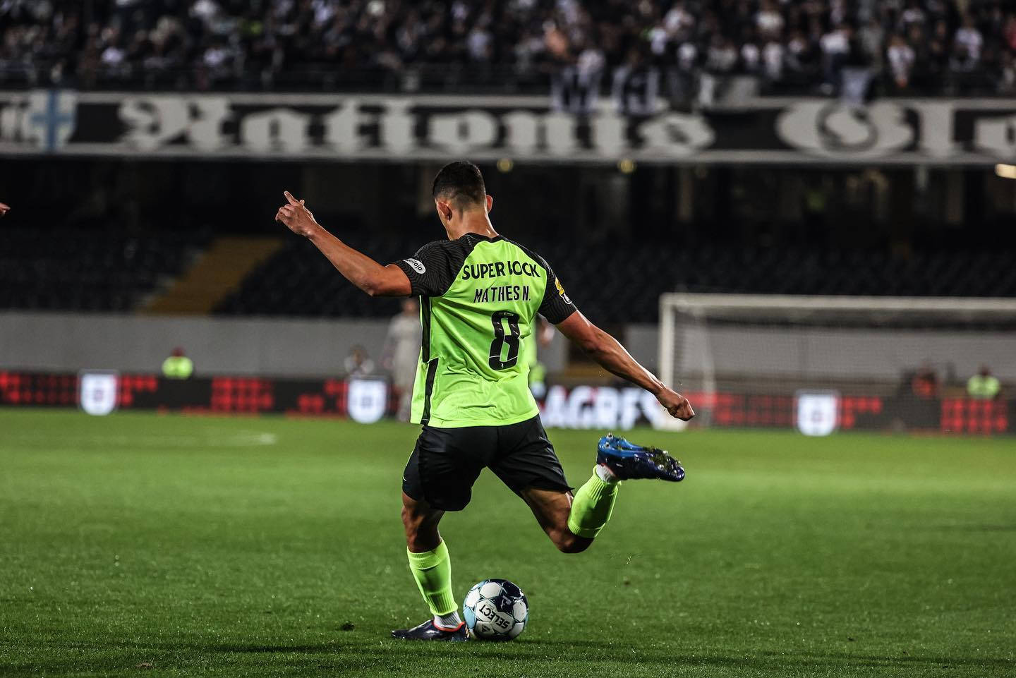 Matheus Nunes, neon green jersey, stadium field, HD Desktop Wallpaper