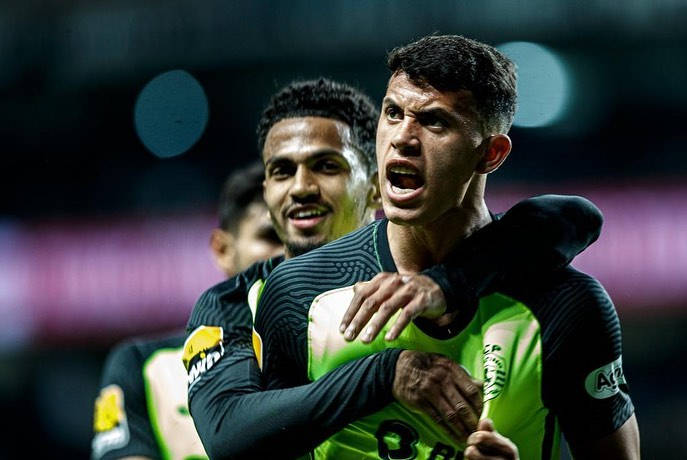 Matheus Nunes, green and black jerseys, stadium lights, SD Desktop Wallpaper