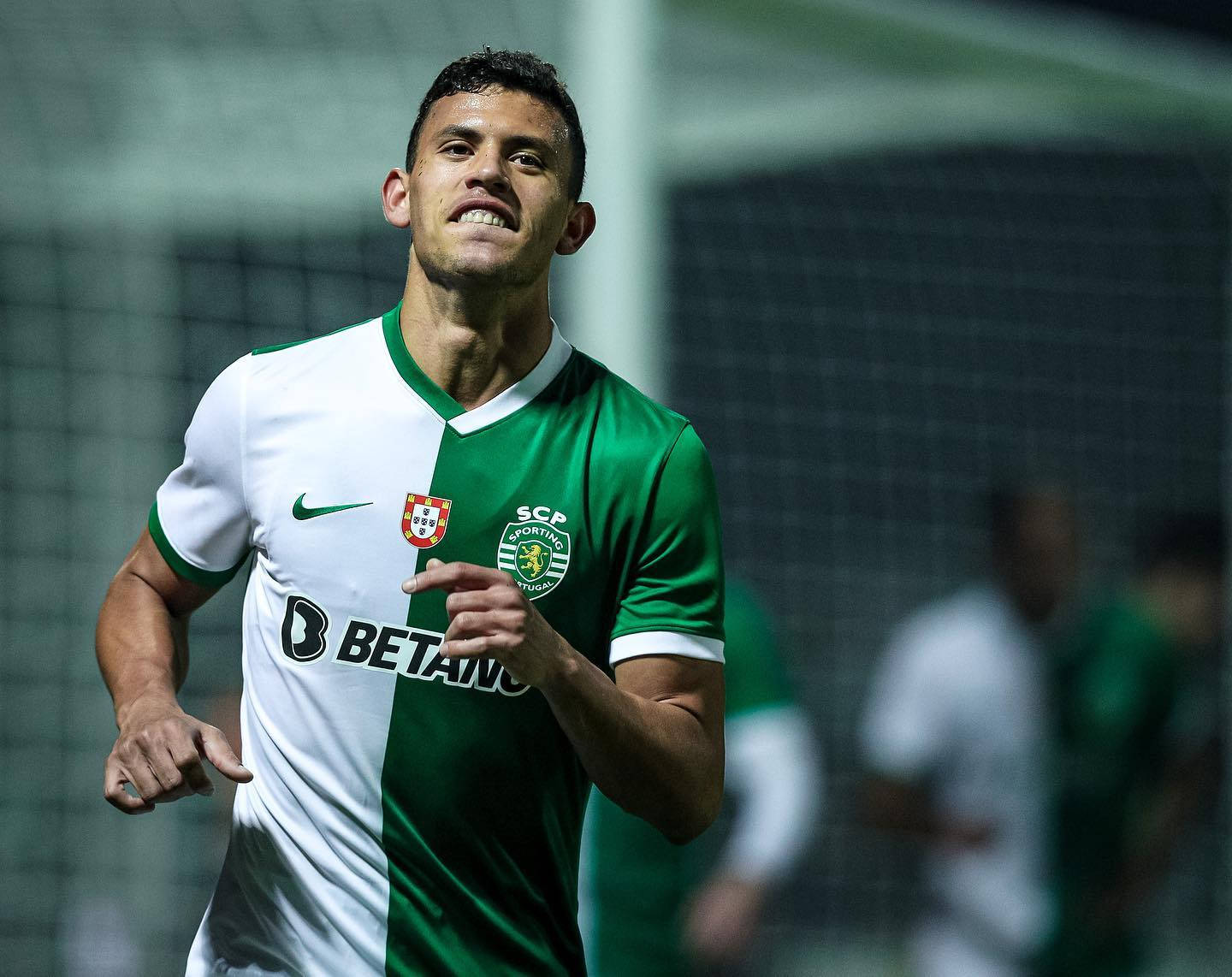 Matheus Nunes, green and white jersey, stadium lights, HD Desktop Wallpaper