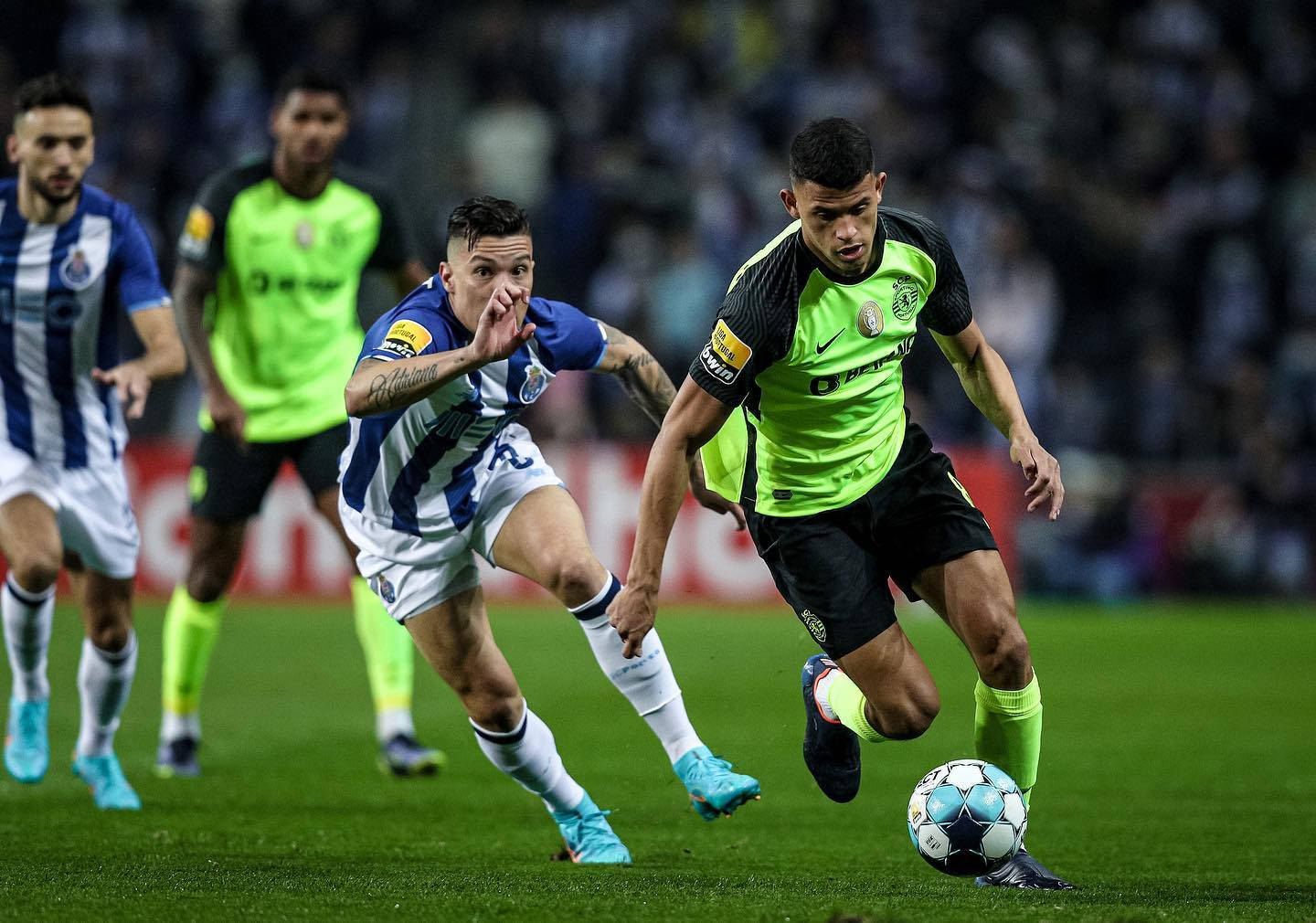Matheus Nunes, neon green jersey, blue and white stripes, HD Desktop Wallpaper