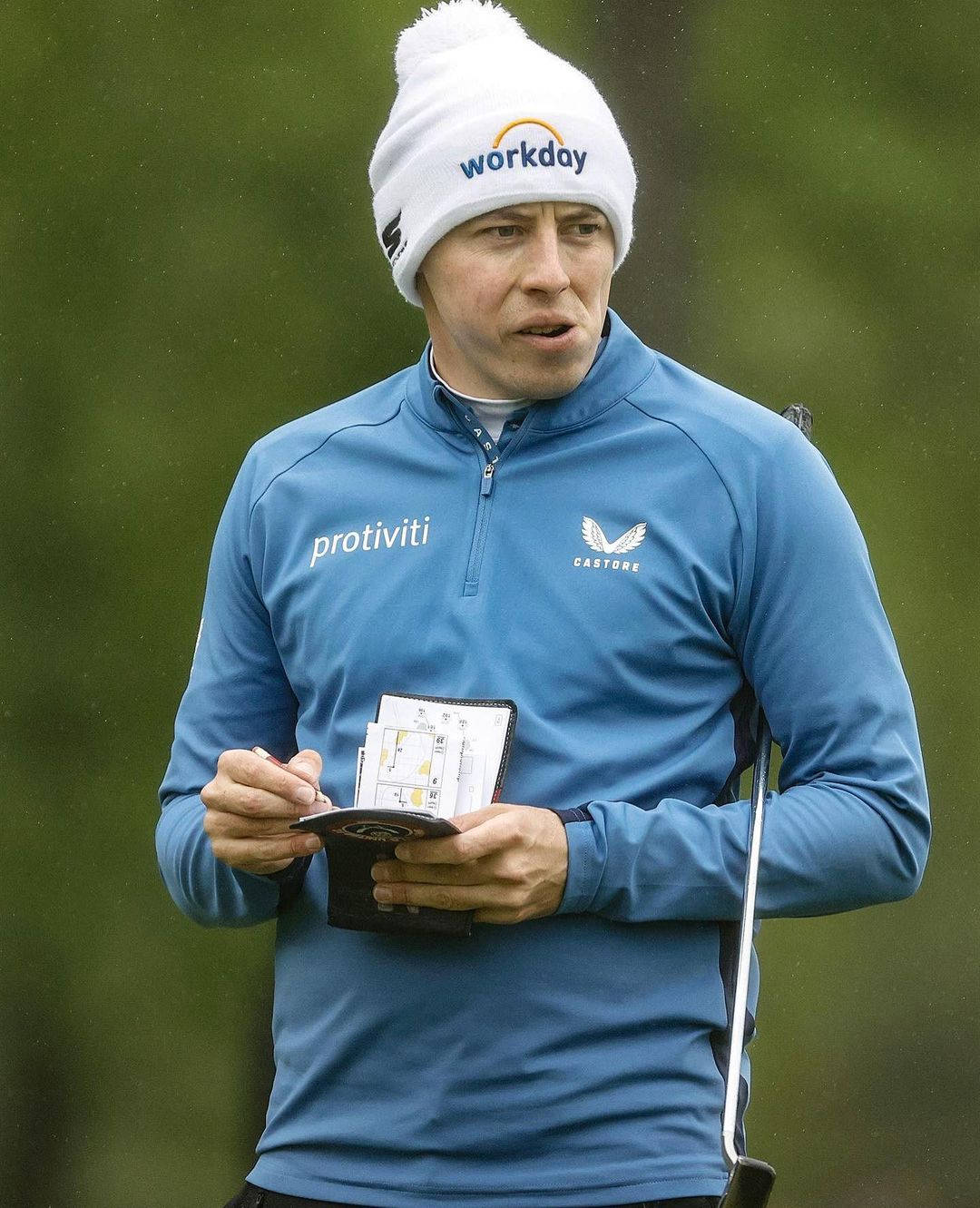 Matt Fitzpatrick, blue jacket, white beanie, HD Phone Wallpaper