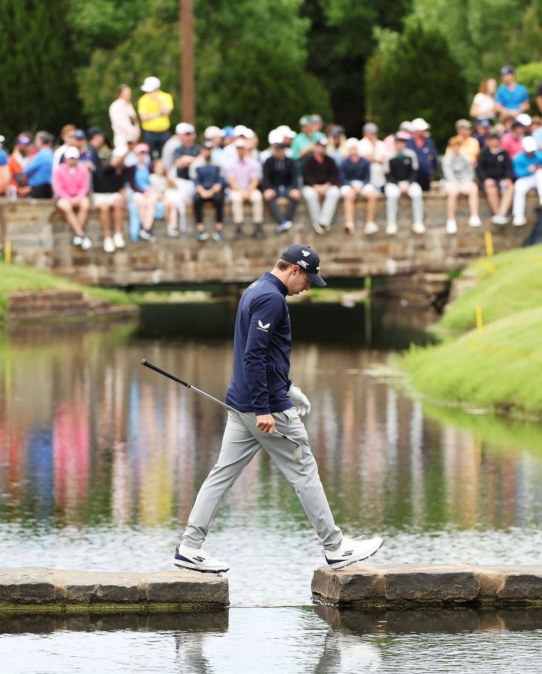 Matt Fitzpatrick, stone bridge, water hazard, HD Phone Wallpaper