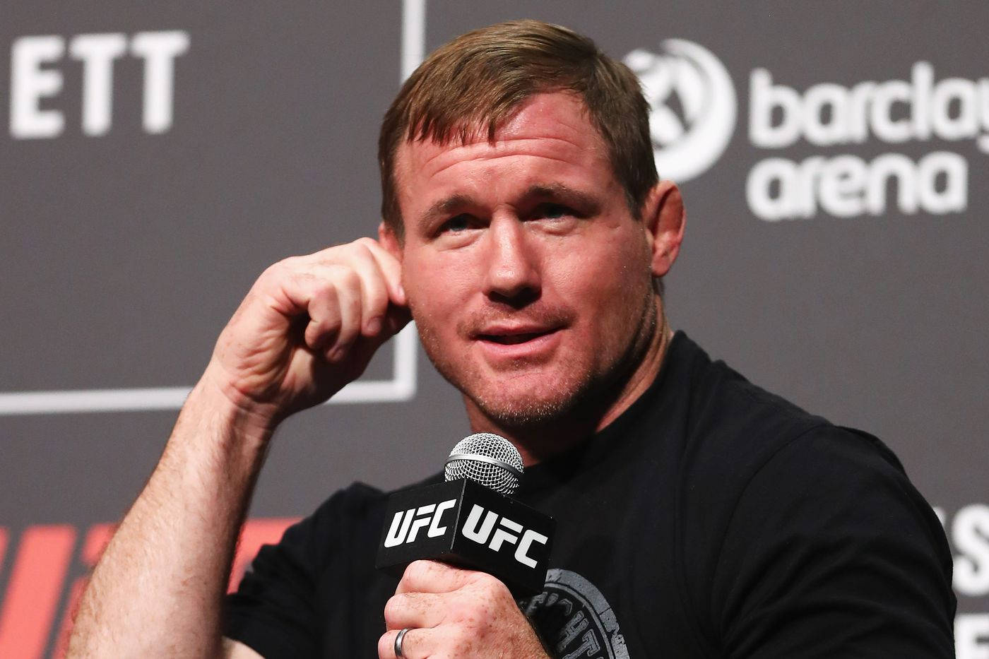 Matt Hughes, UFC shirt, microphone, HD Desktop Wallpaper