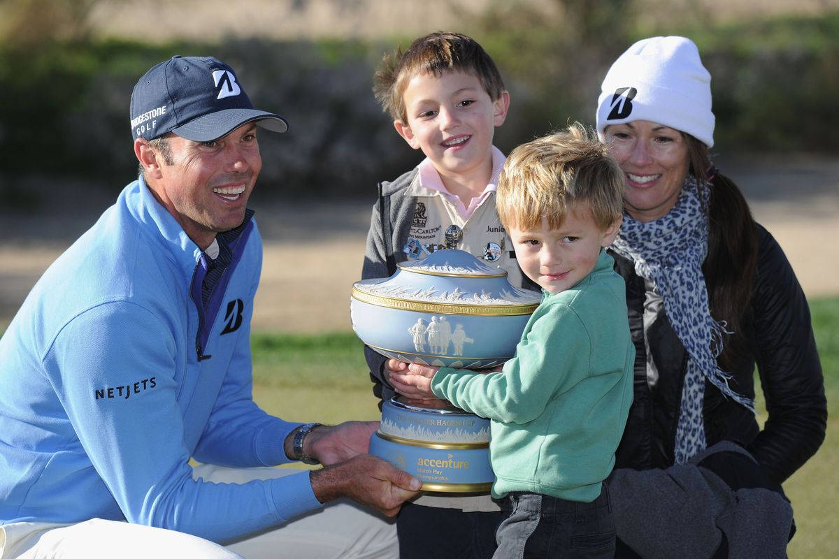 Matt Kuchar, wife, kids, SD Desktop Wallpaper