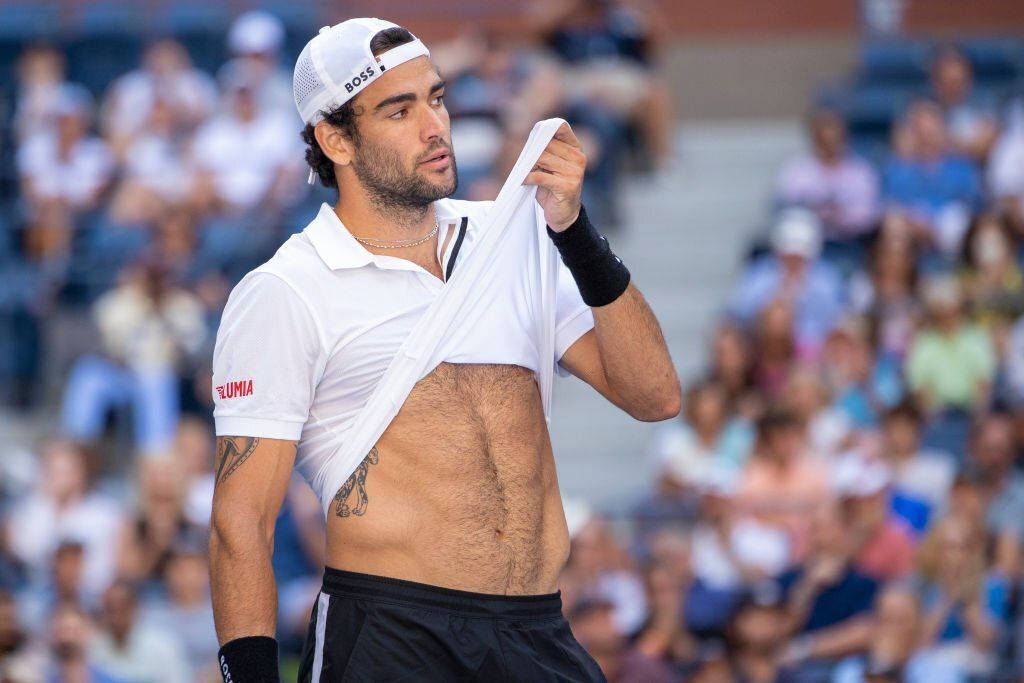 Matteo Berrettini, white shirt, toned torso, SD Desktop Wallpaper